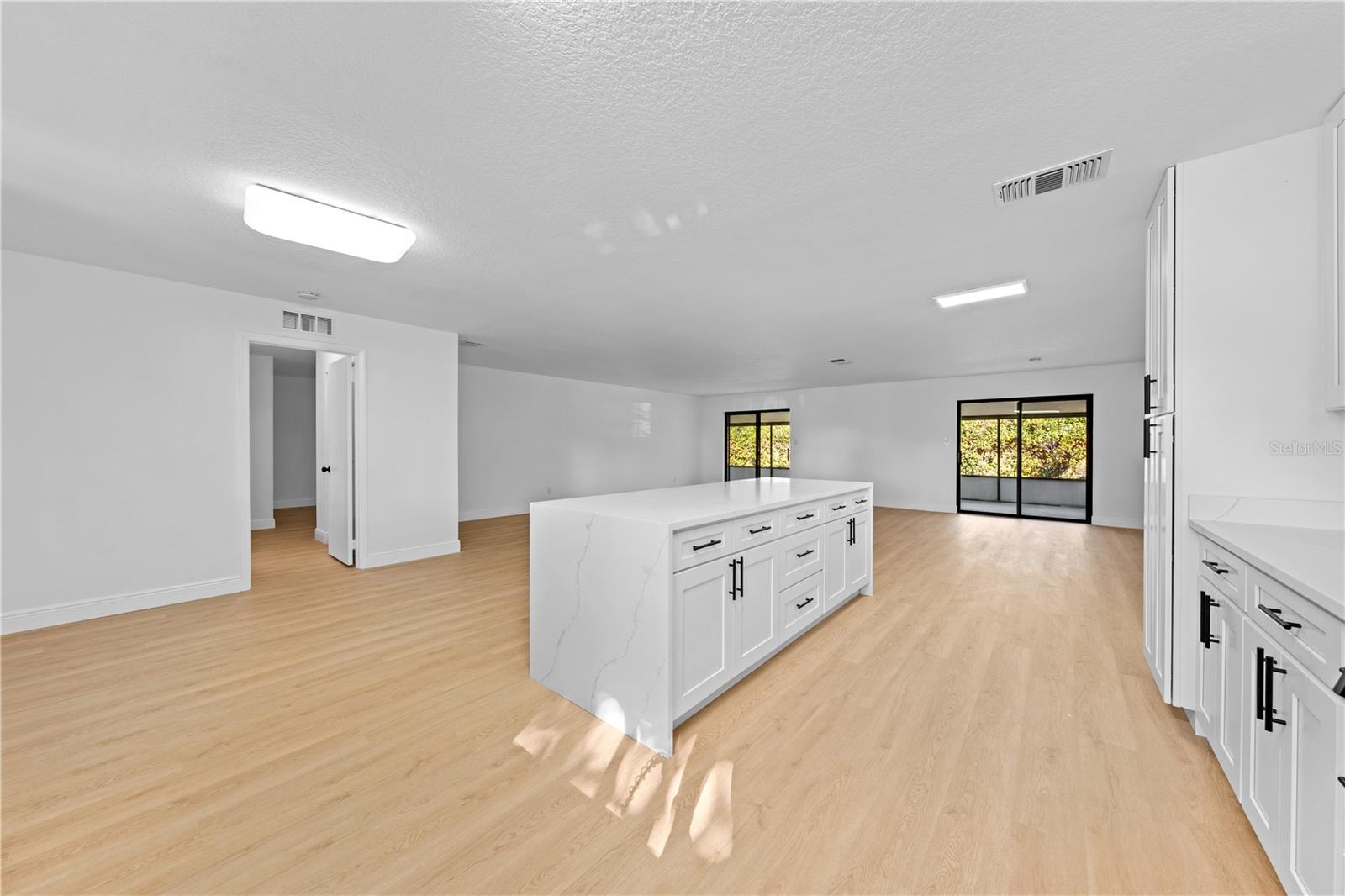 Image 15 of 41 For 5003 Gardengate Lane