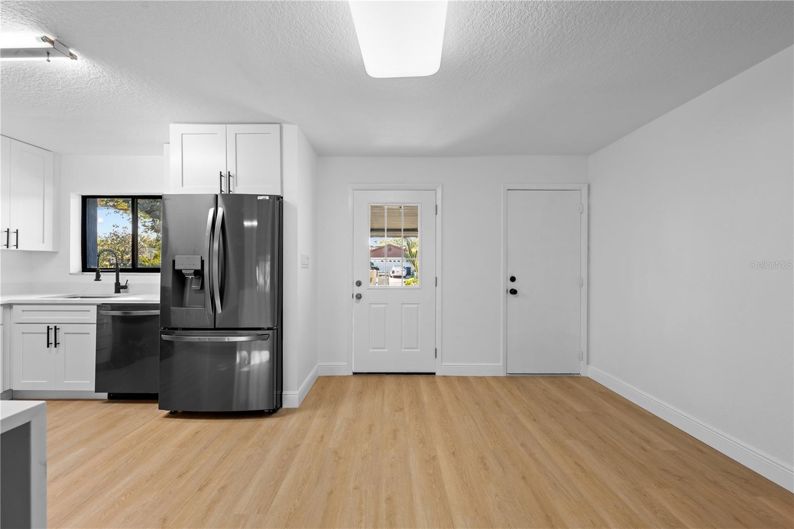 Image 17 of 41 For 5003 Gardengate Lane