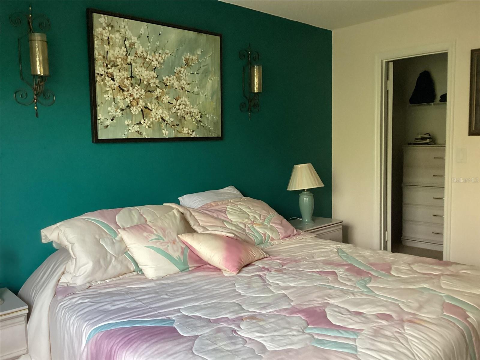 Image 13 of 45 For 13931 Timberland Drive 202