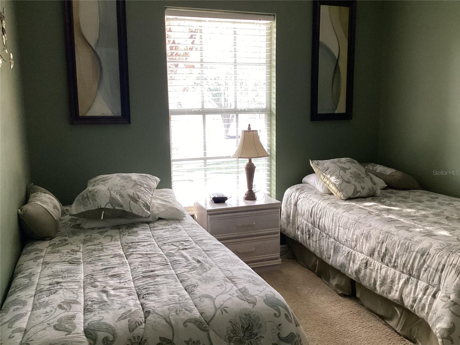 Image 19 of 45 For 13931 Timberland Drive 202