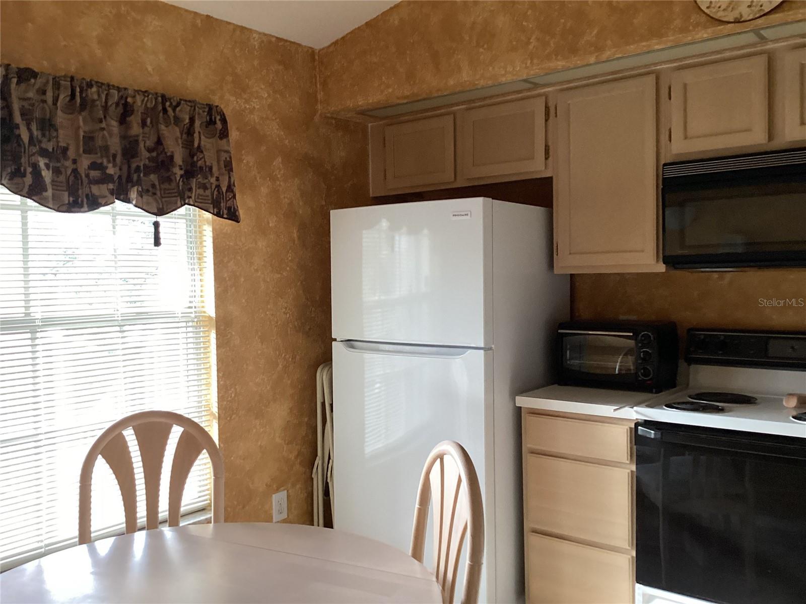 Image 6 of 45 For 13931 Timberland Drive 202