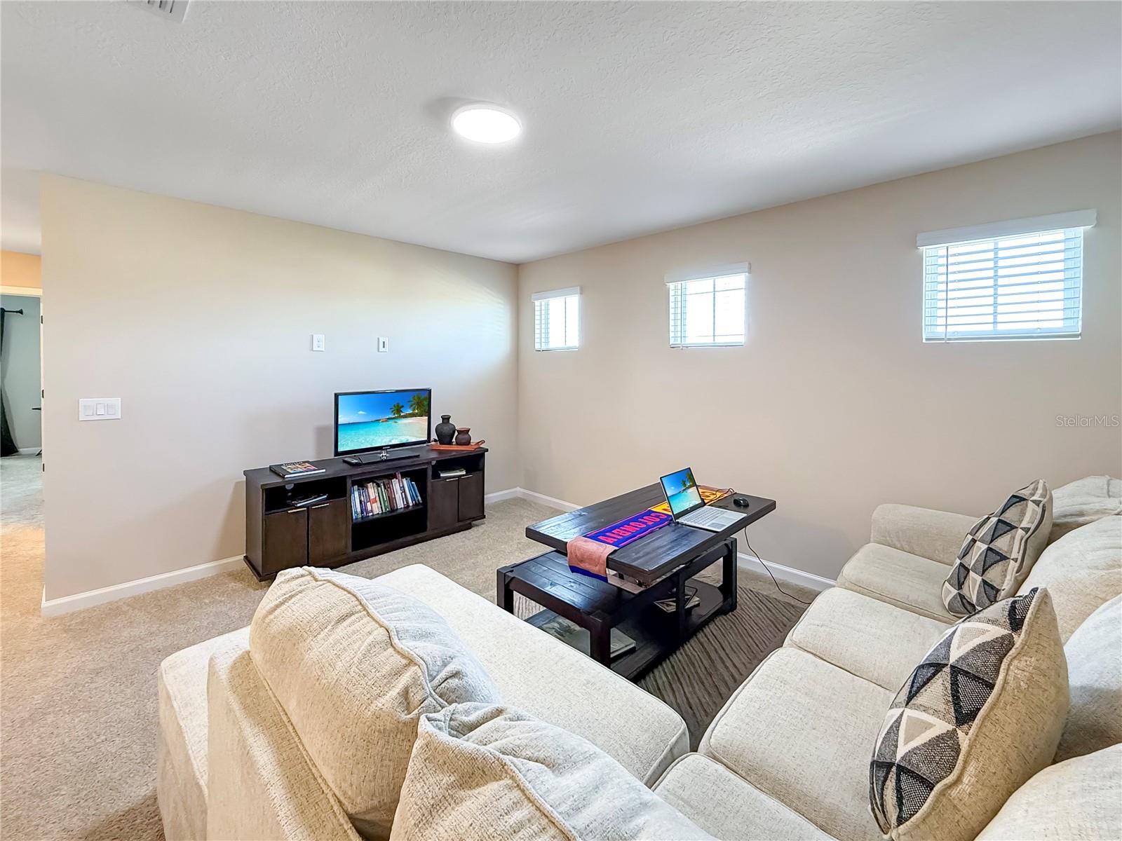 Image 28 of 60 For 2966 Sharp Road