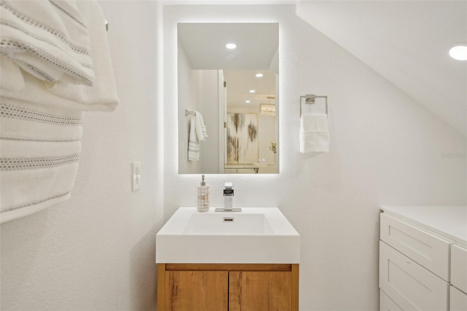 Image 18 of 51 For 6632 Pasturelands Pl