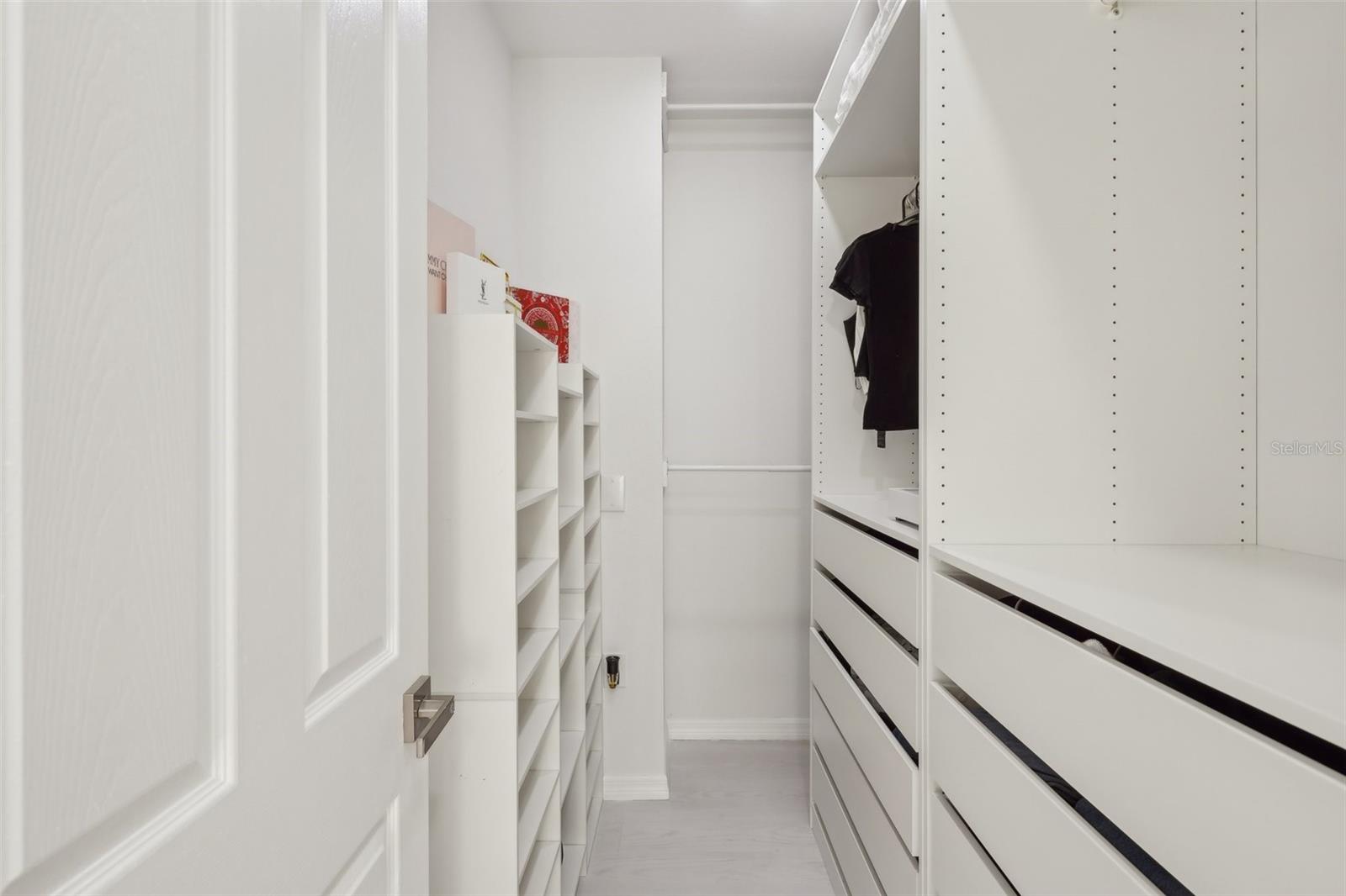 Image 22 of 51 For 6632 Pasturelands Pl