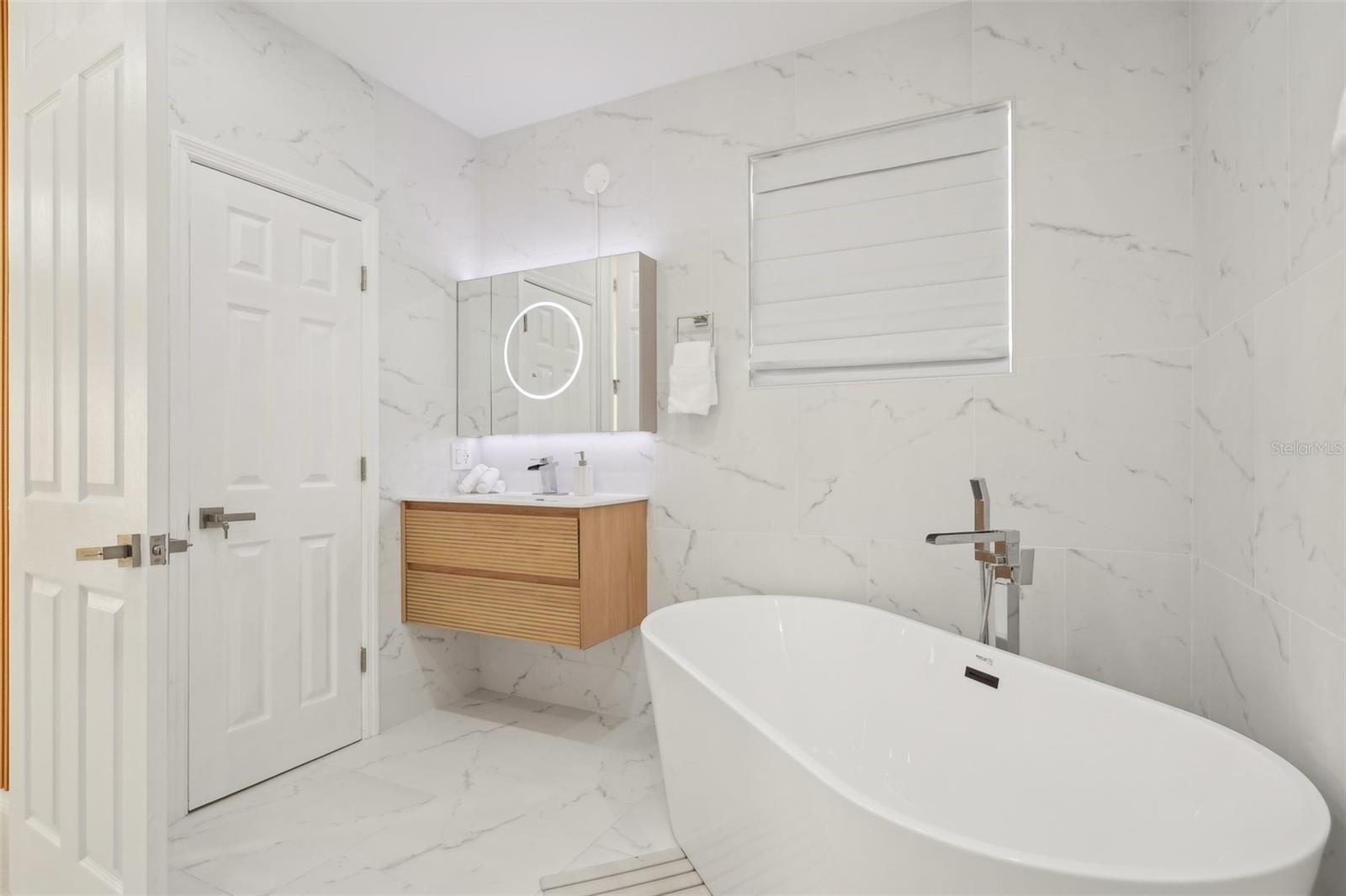 Image 24 of 51 For 6632 Pasturelands Pl