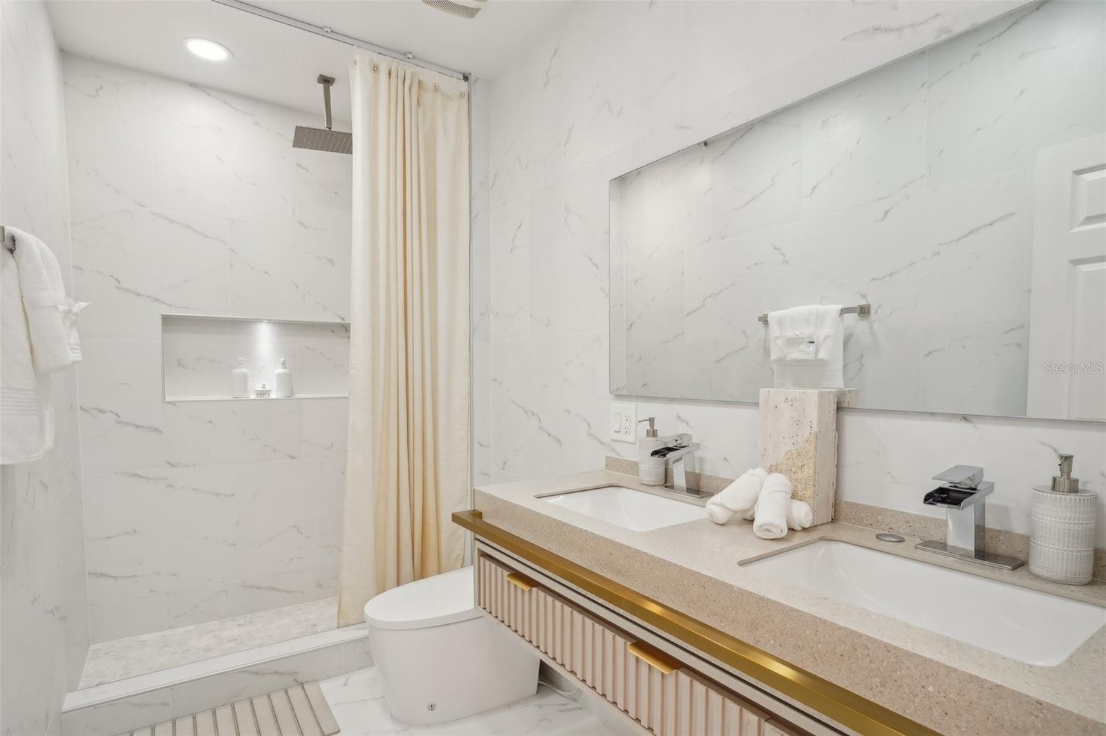 Image 25 of 51 For 6632 Pasturelands Pl