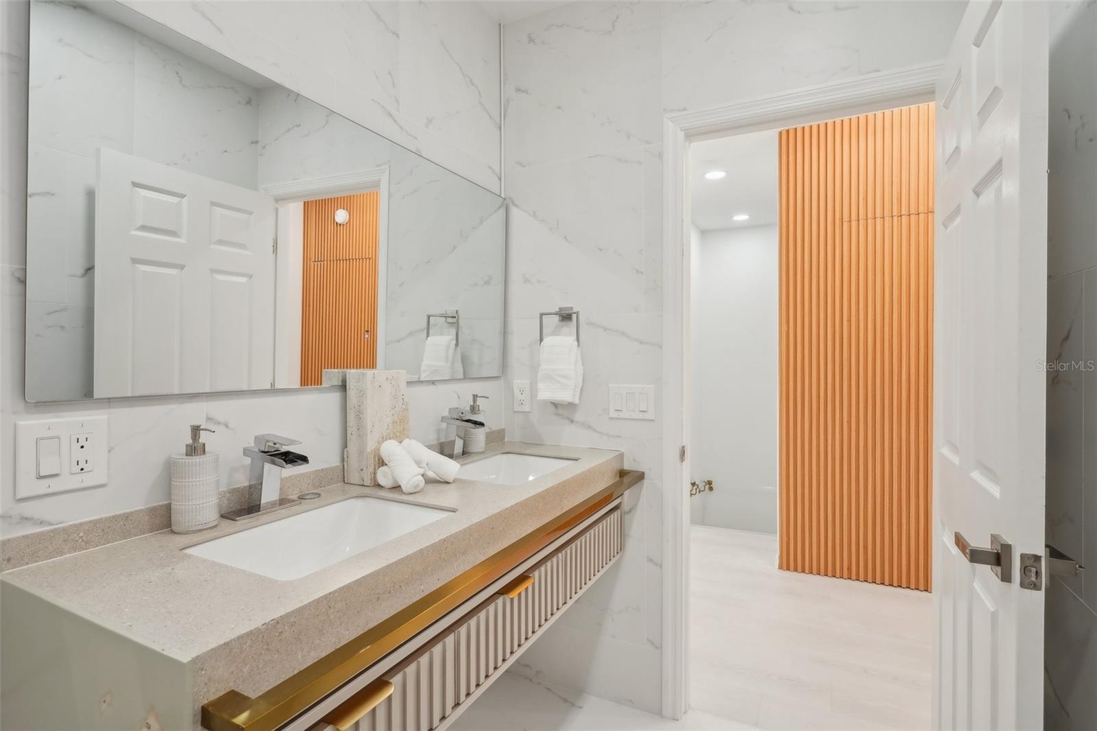 Image 26 of 51 For 6632 Pasturelands Pl