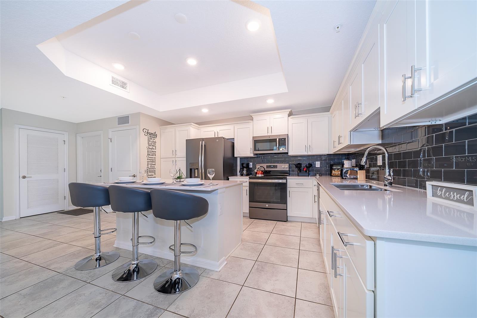 Image 11 of 25 For 3180 Paradox Circle 108