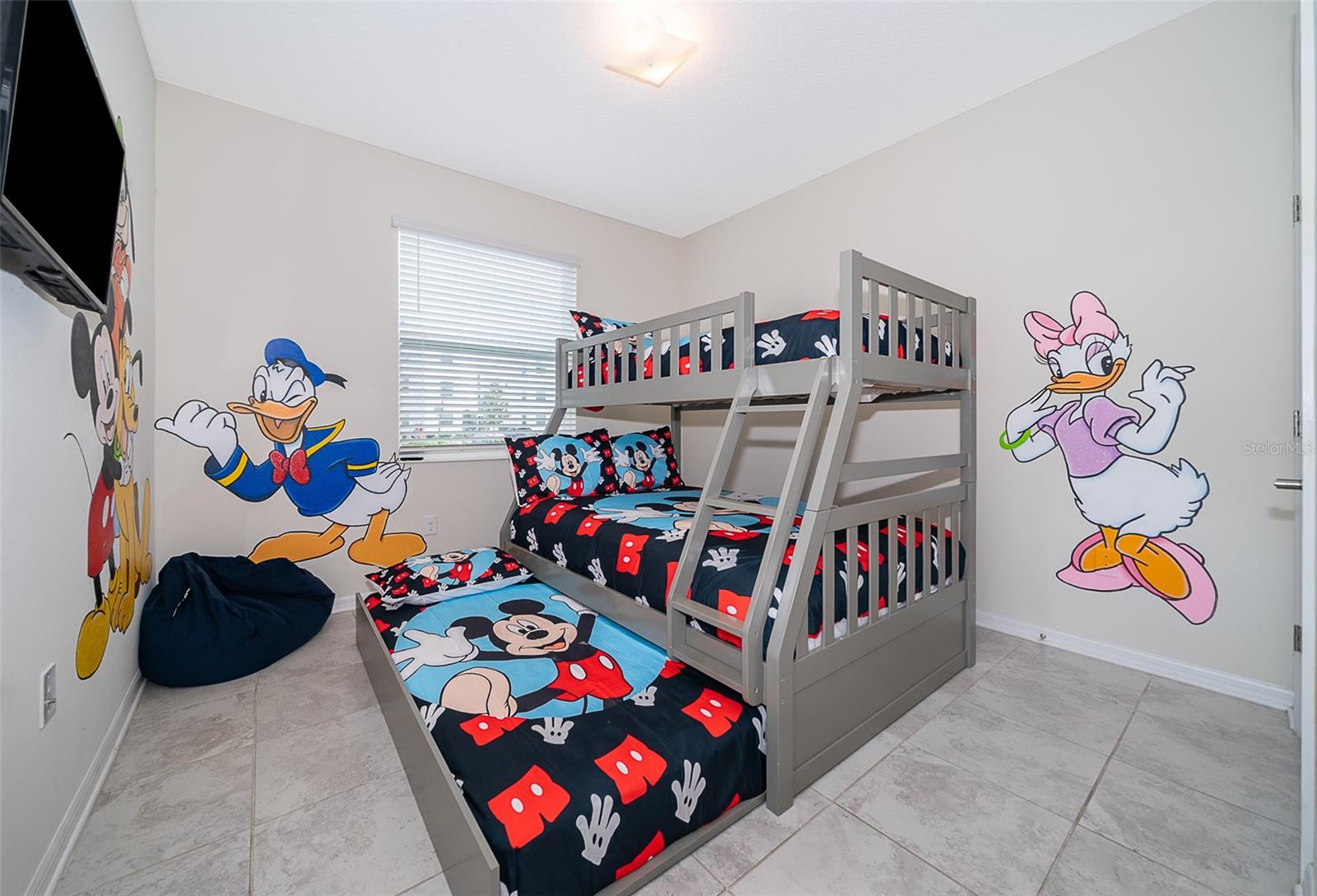 Image 7 of 25 For 3180 Paradox Circle 108