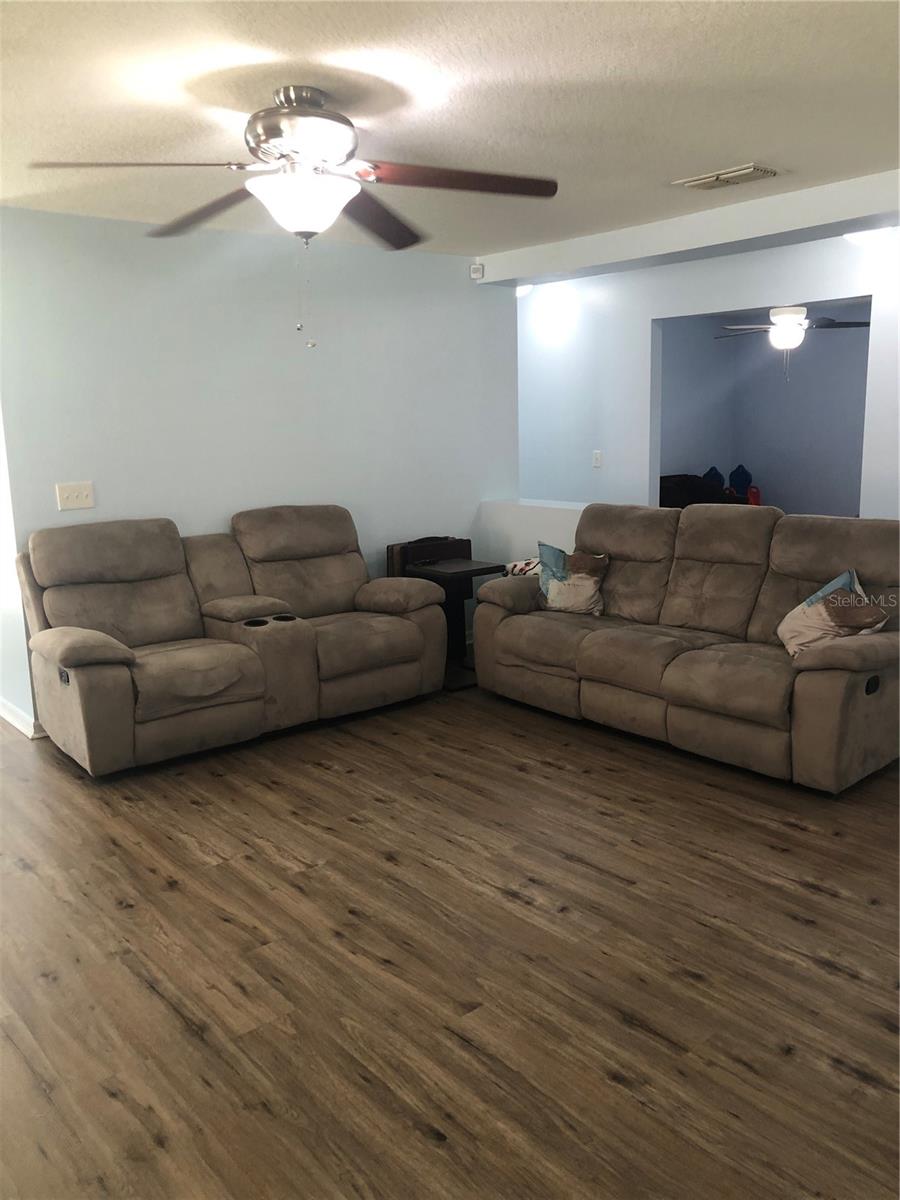 Image 3 of 6 For 2419 Lacerta Drive