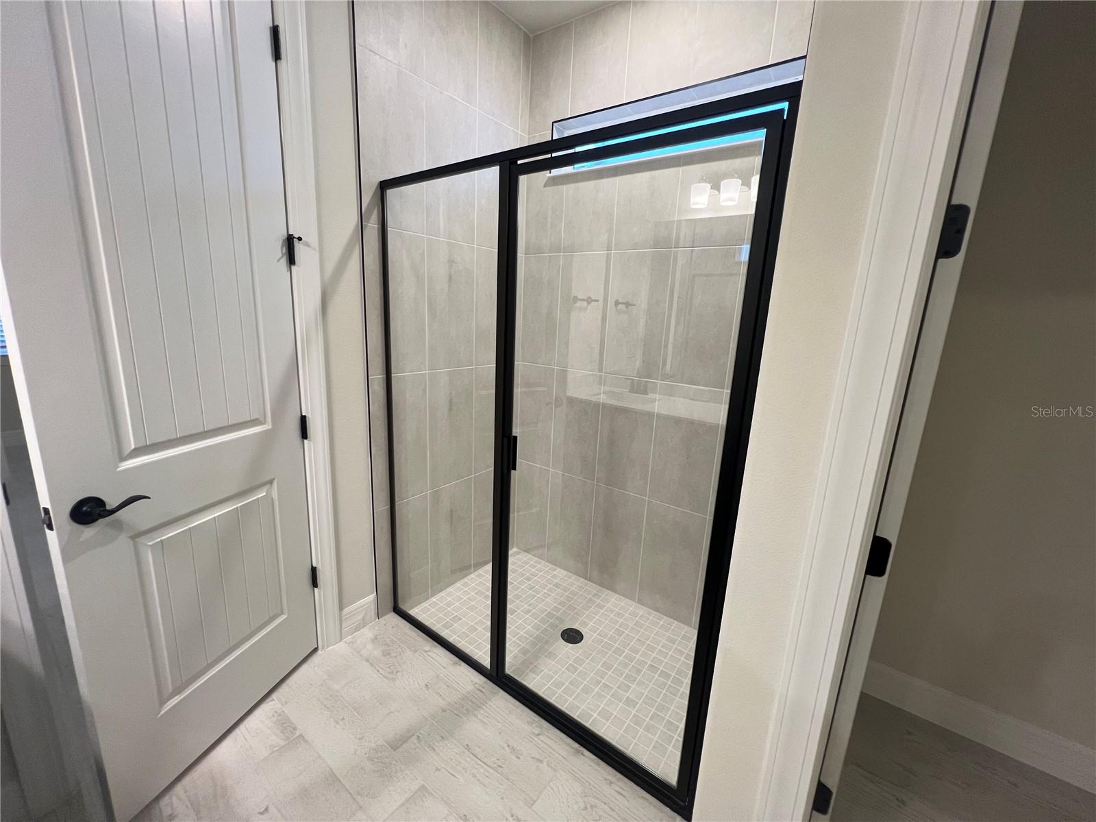 Image 8 of 16 For 7415 Olivewood Avenue