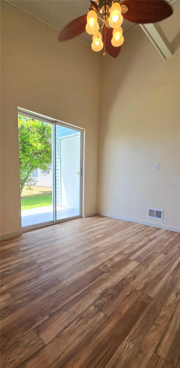 Image 15 of 26 For 50989 Highway 27  108