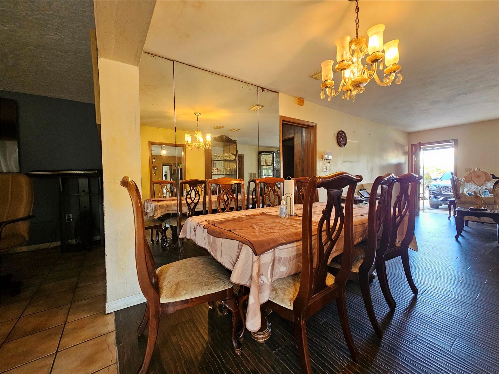 Image 12 of 40 For 4930 Hernandes Drive