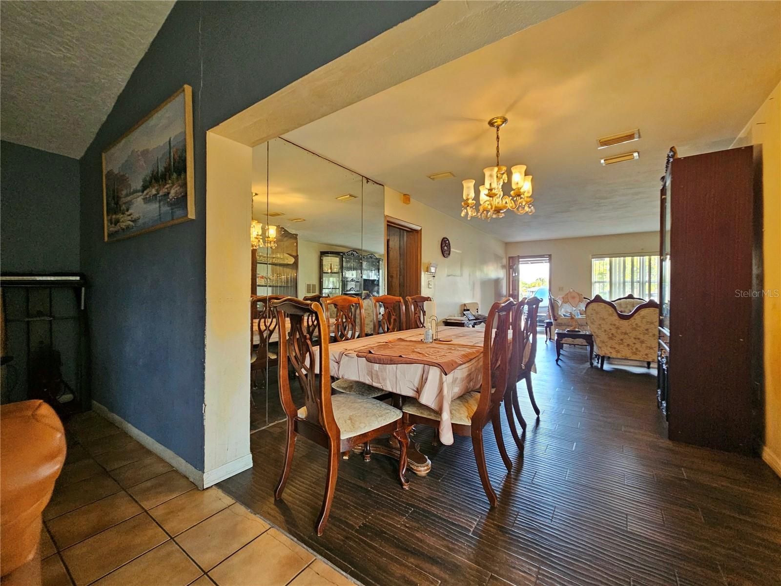 Image 13 of 40 For 4930 Hernandes Drive