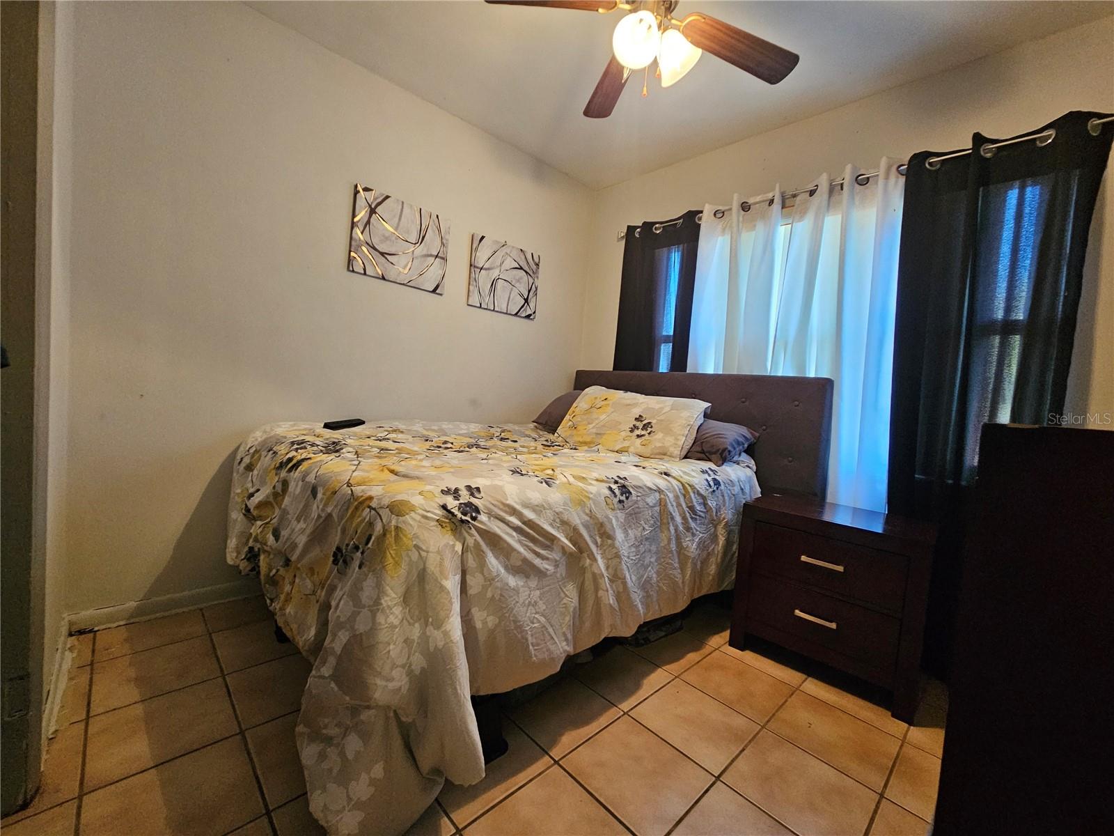 Image 23 of 40 For 4930 Hernandes Drive