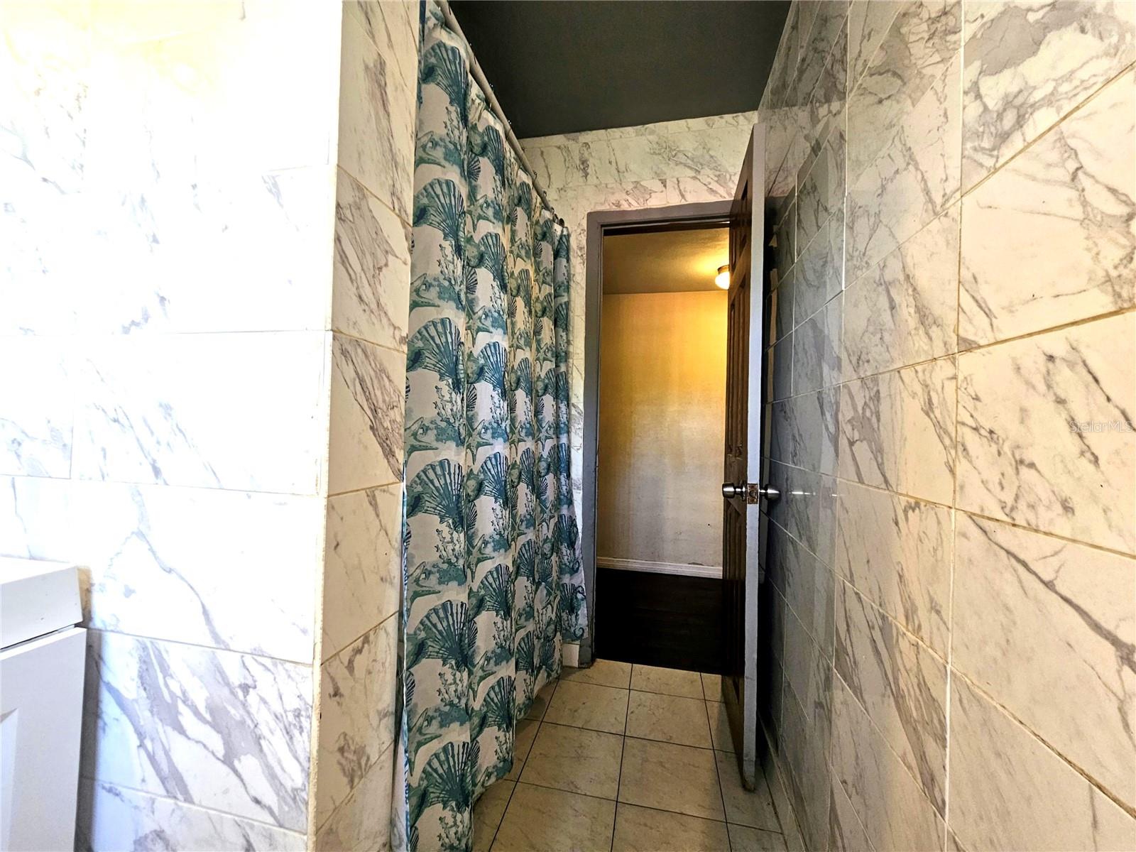 Image 25 of 40 For 4930 Hernandes Drive