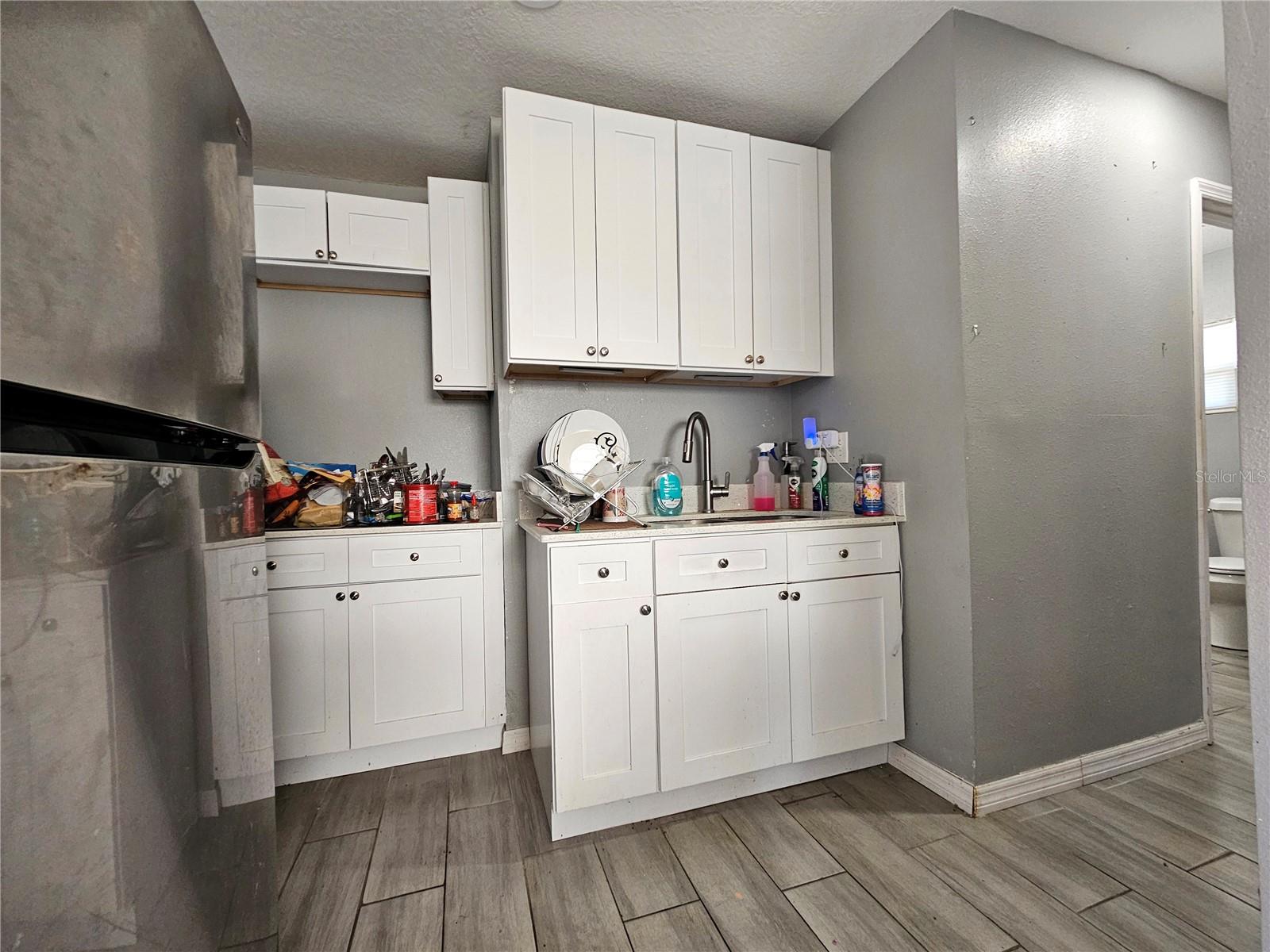 Image 34 of 40 For 4930 Hernandes Drive