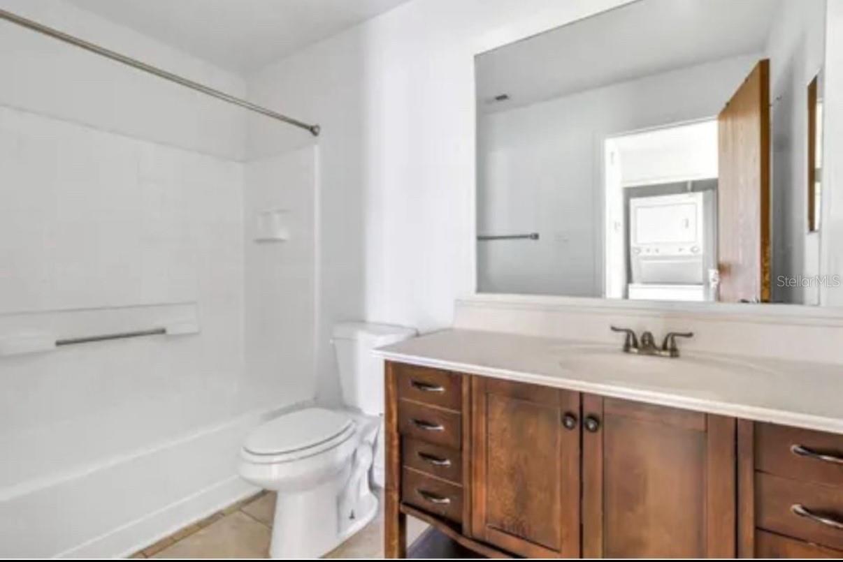 Image 7 of 28 For 3827 Bay Club Circle 204