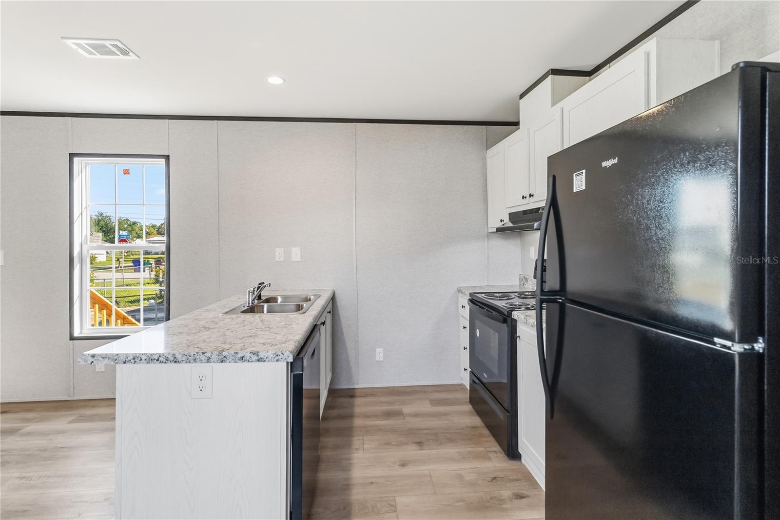 Image 11 of 20 For 2003 Oak Street