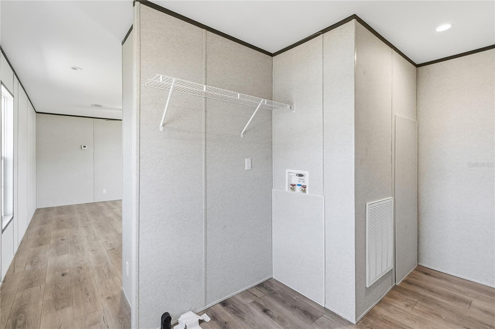 Image 20 of 20 For 2003 Oak Street