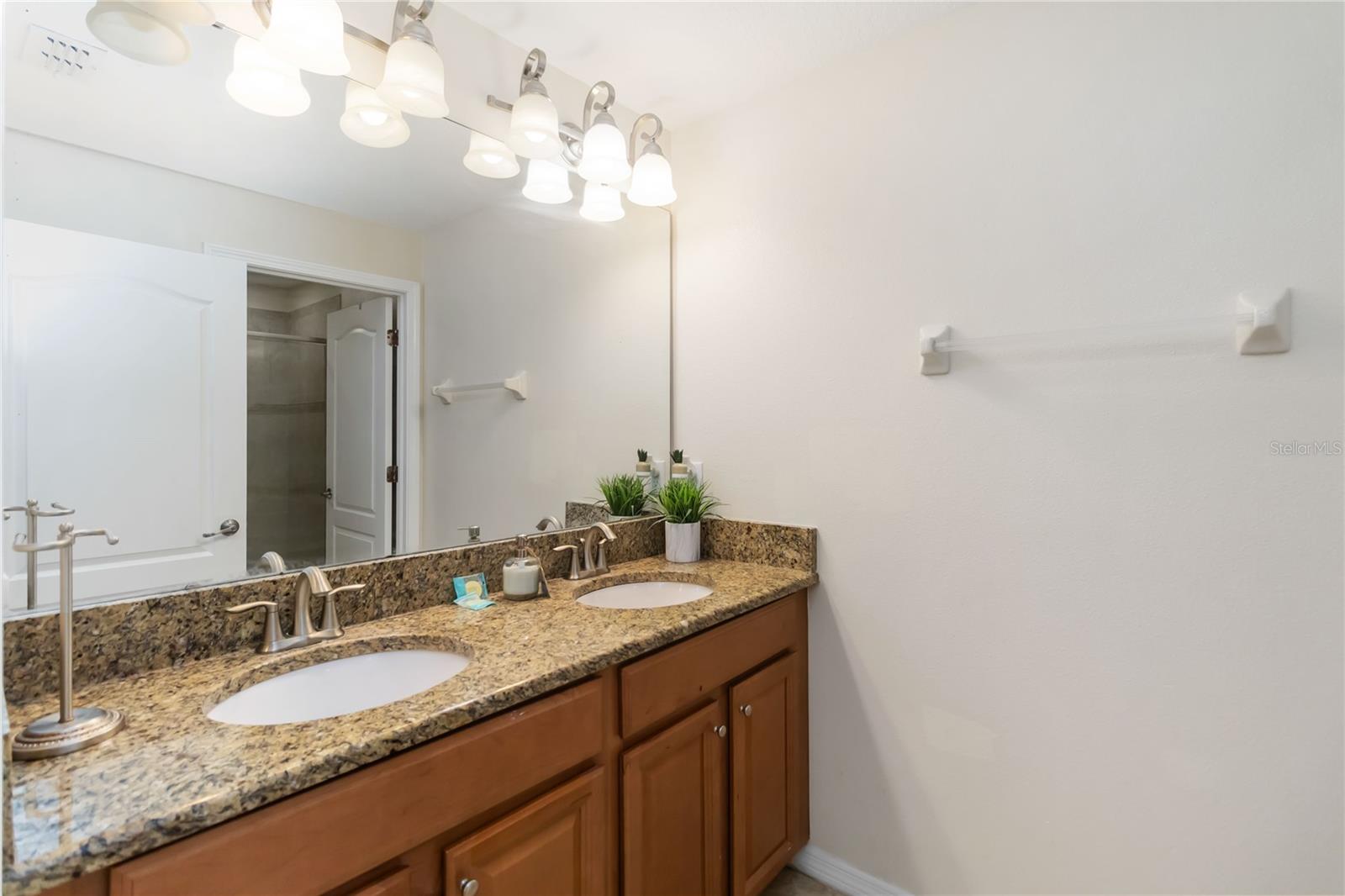 Image 20 of 30 For 8978 Cuban Palm Road