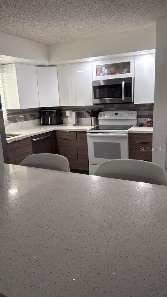 Image 6 of 12 For 12224 Royal Palm Blvd  D5