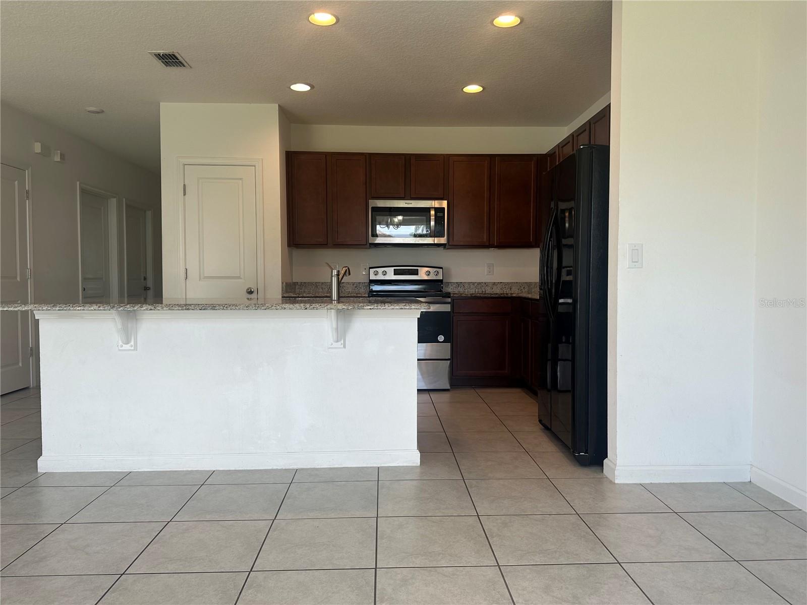 Image 3 of 14 For 819 Fillmore Court