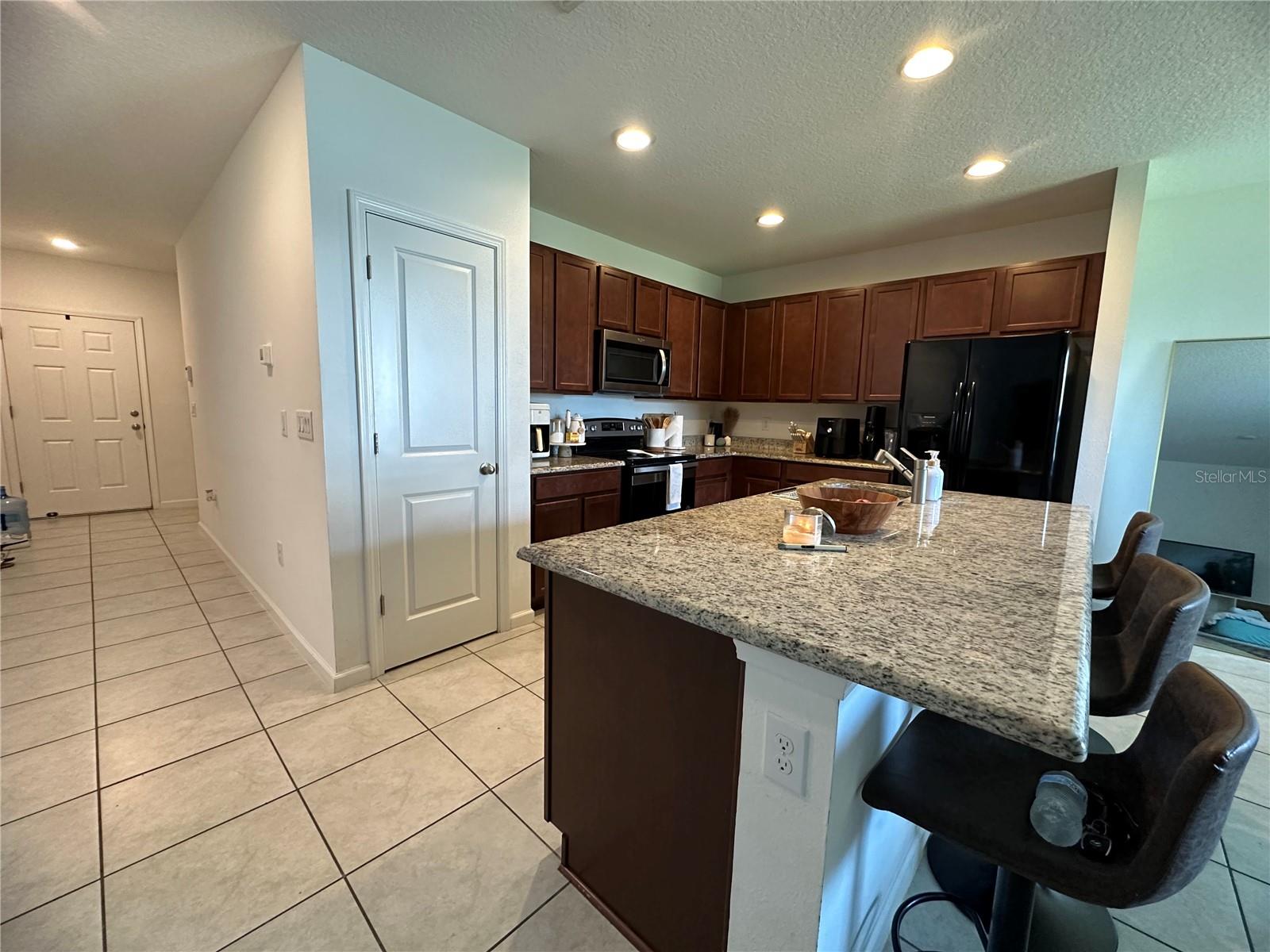 Image 5 of 14 For 819 Fillmore Court