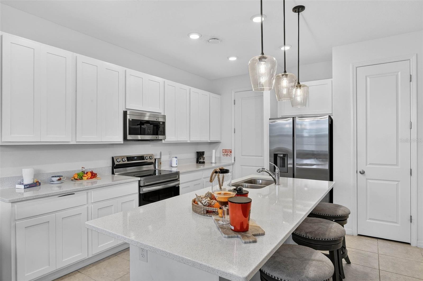 Image 10 of 77 For 832 Longboat Drive