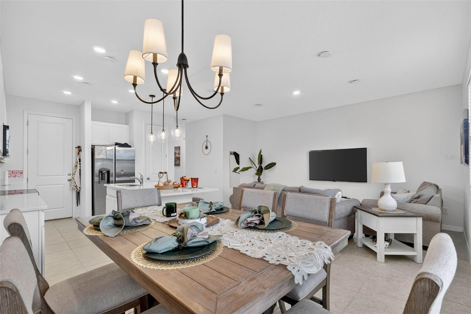 Image 16 of 77 For 832 Longboat Drive