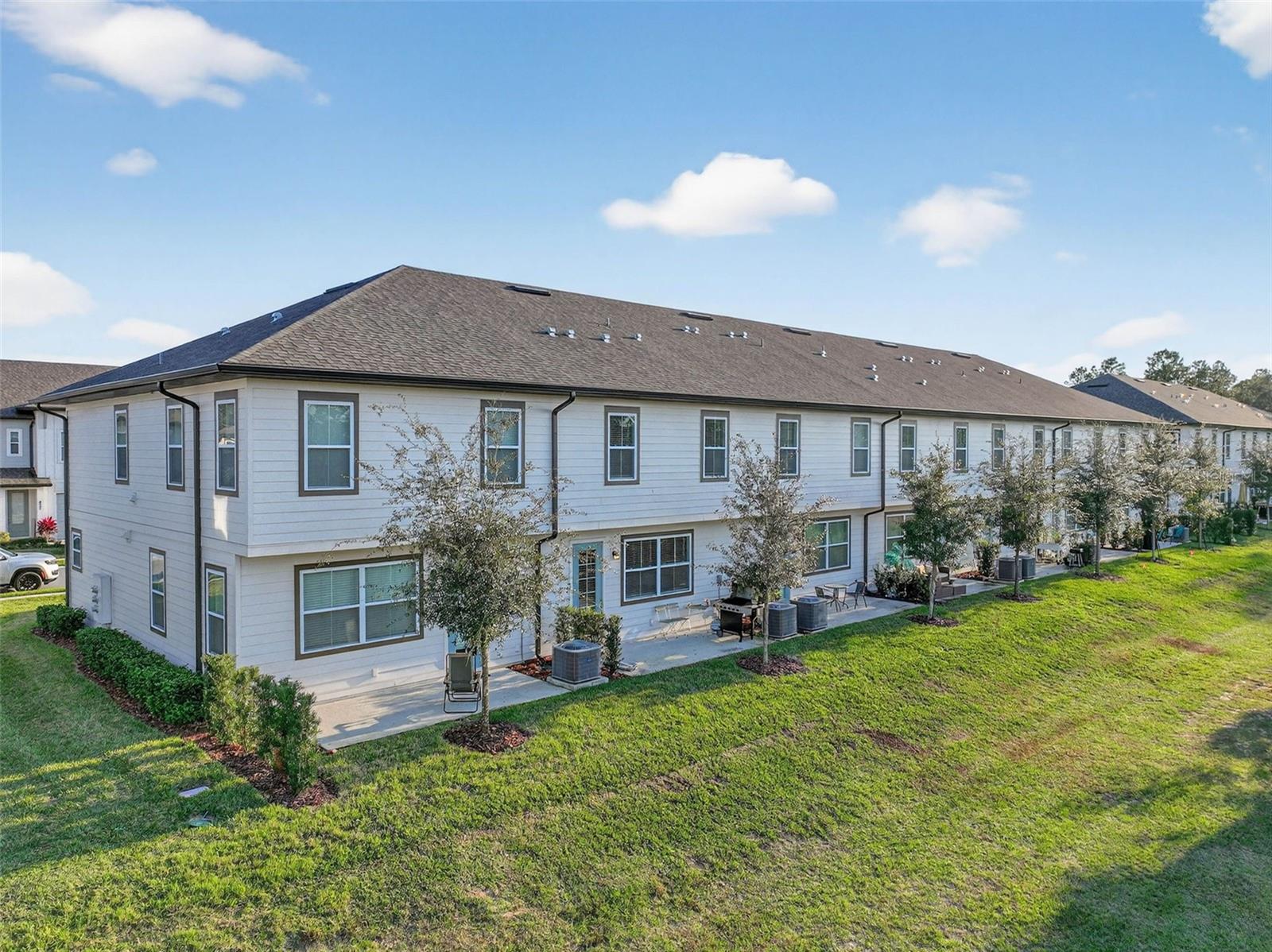 Image 47 of 77 For 832 Longboat Drive