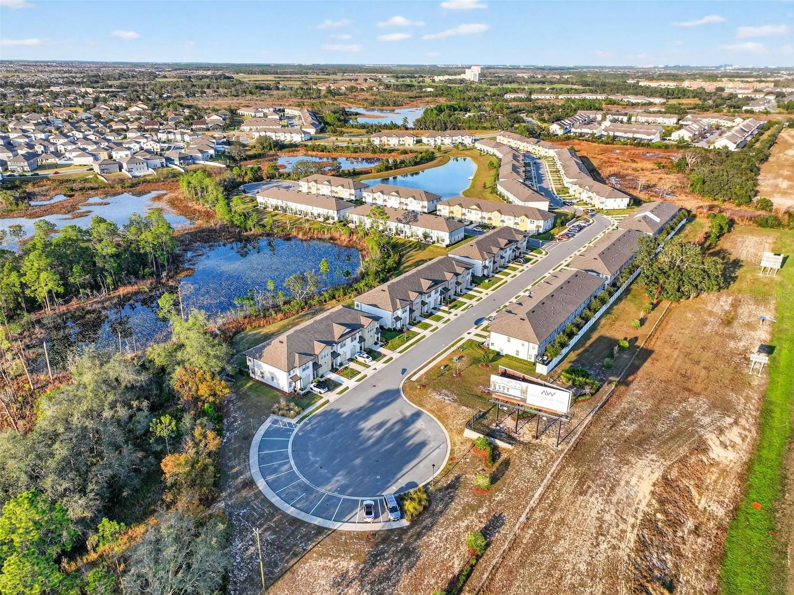 Image 50 of 77 For 832 Longboat Drive