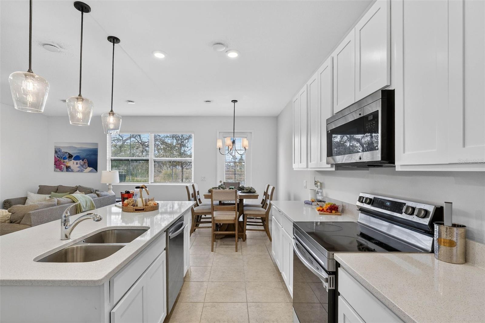 Image 9 of 77 For 832 Longboat Drive