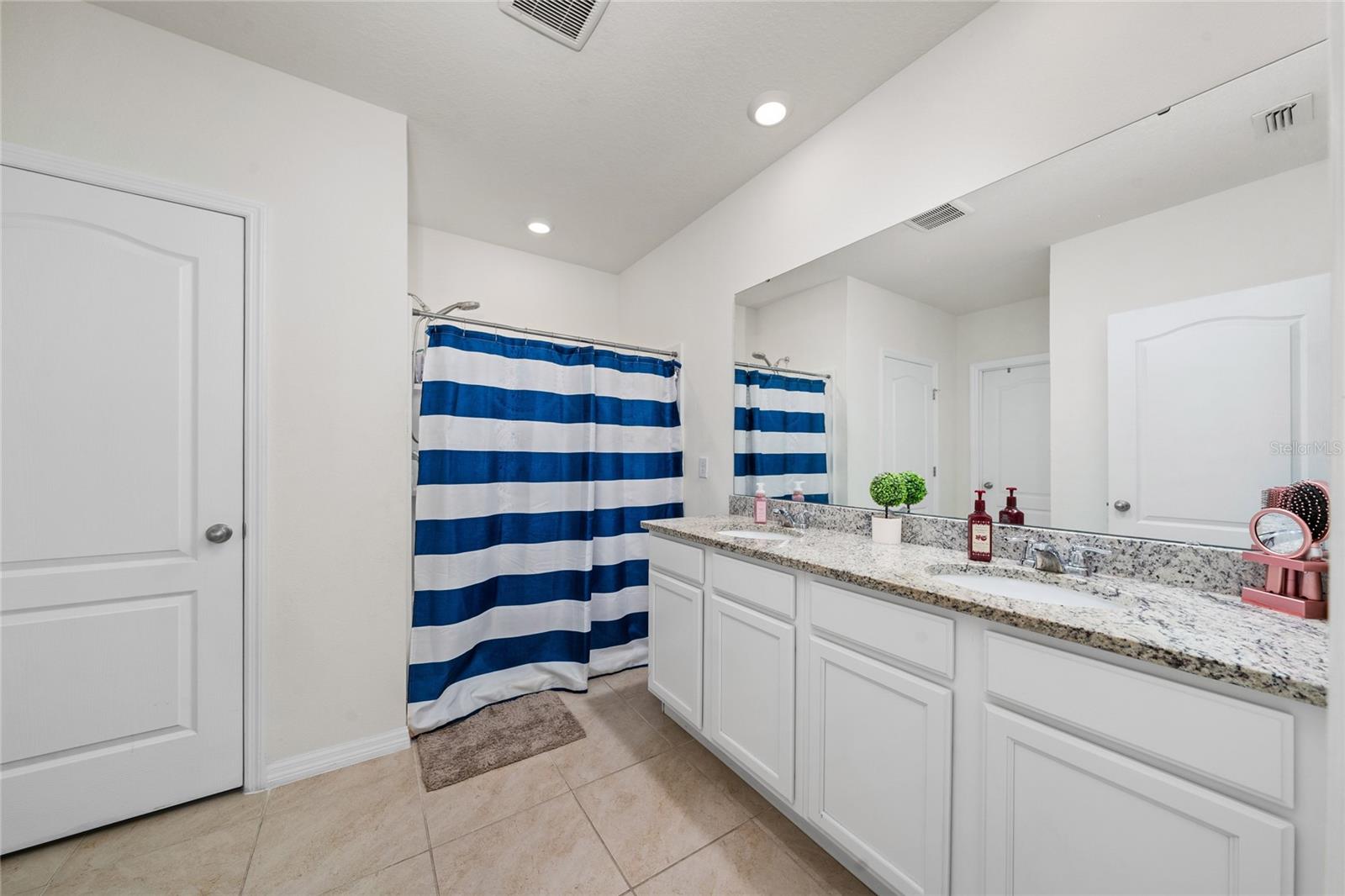 Image 29 of 36 For 1511 Wax Myrtle Way