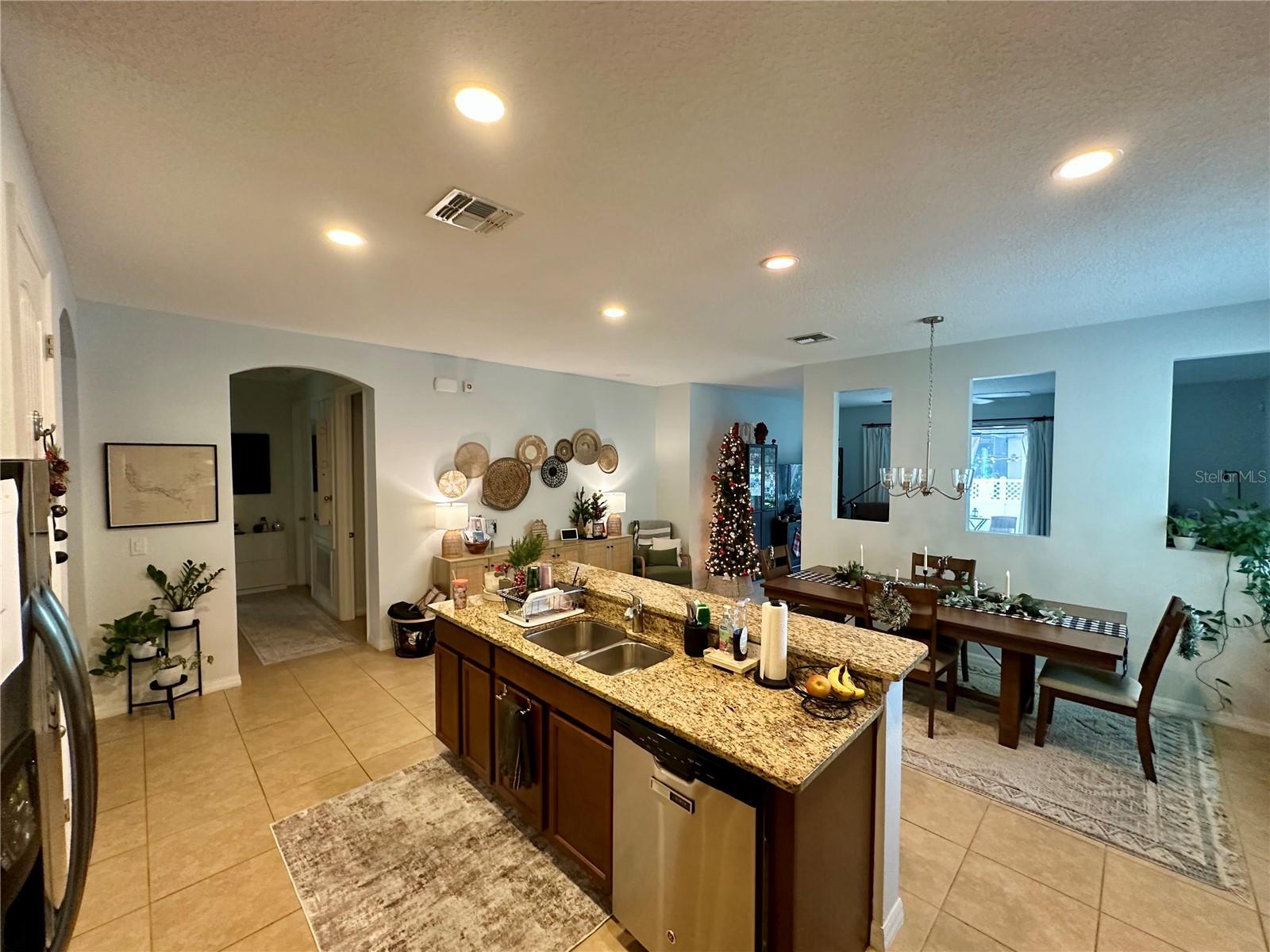 Image 21 of 37 For 13312 Longacre Drive