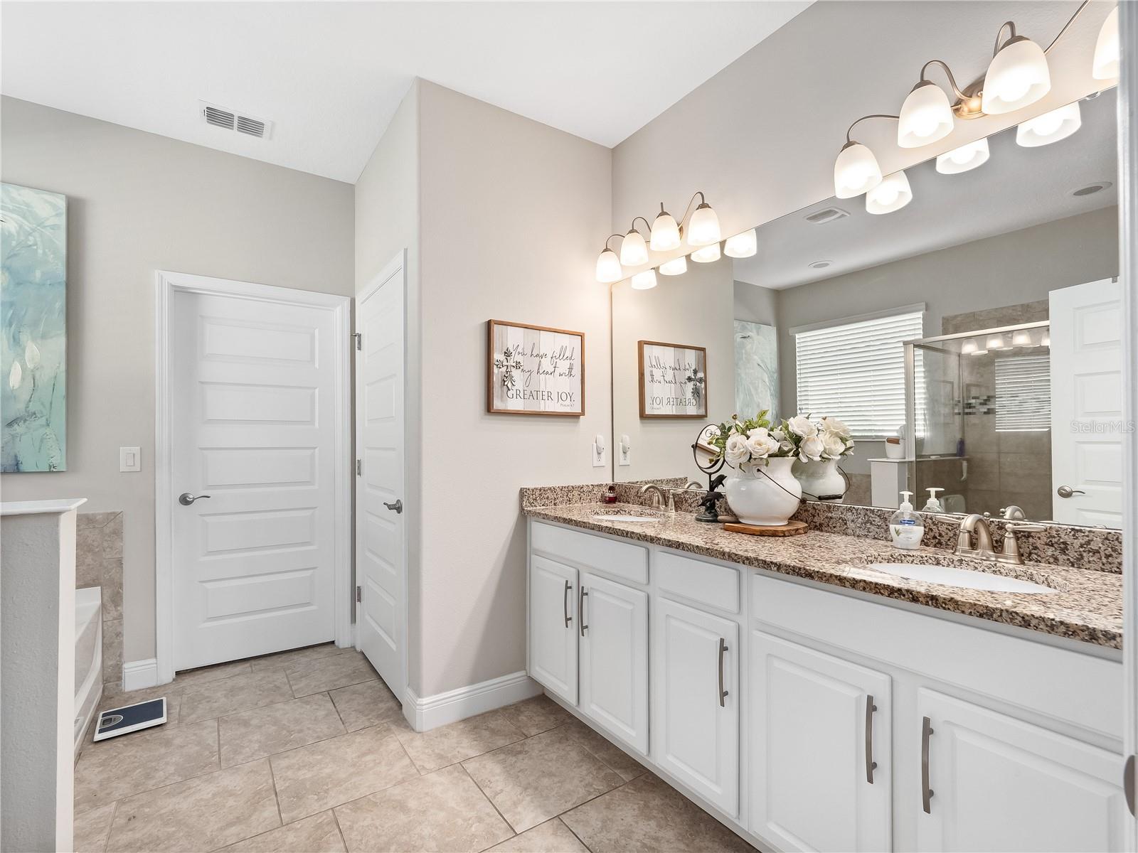 Image 20 of 38 For 1729 Benoit Terrace