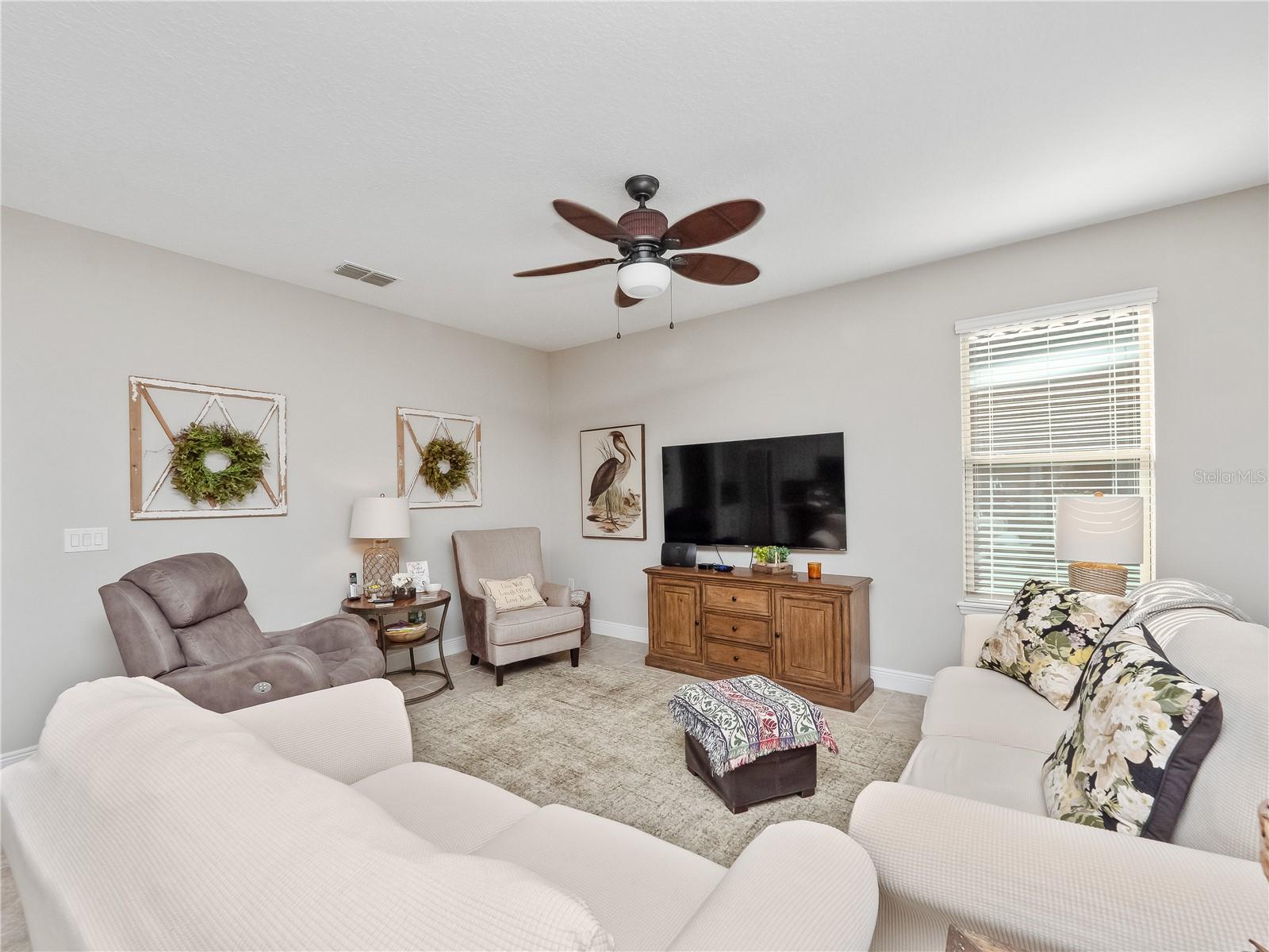 Image 7 of 38 For 1729 Benoit Terrace