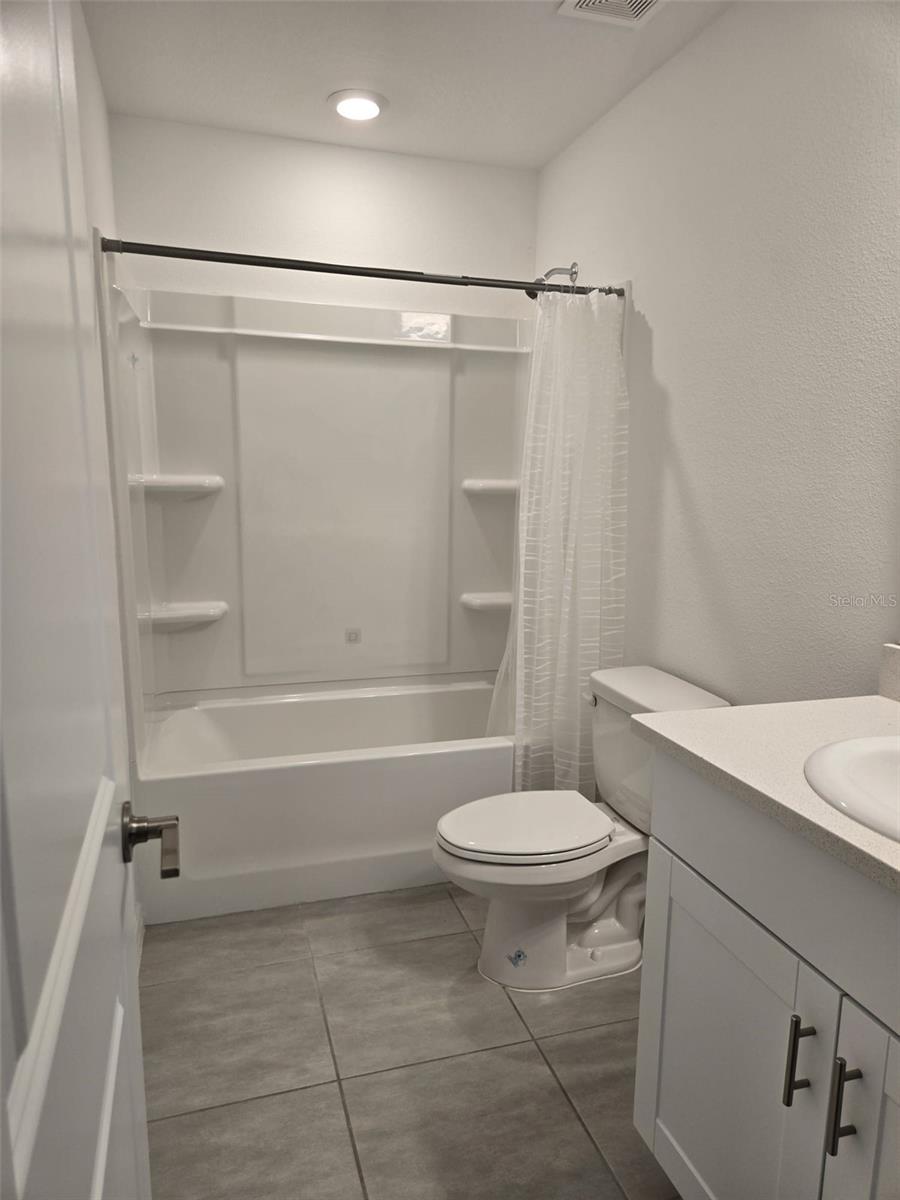 Image 14 of 21 For 2624 Penguin Boulevard N-a