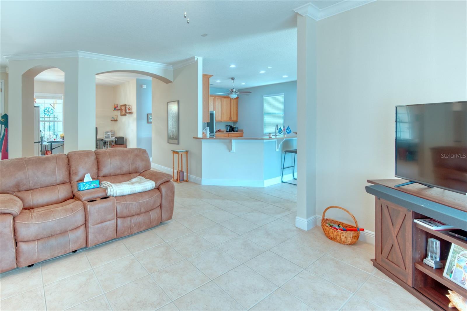 Image 12 of 56 For 729 Glendora Drive