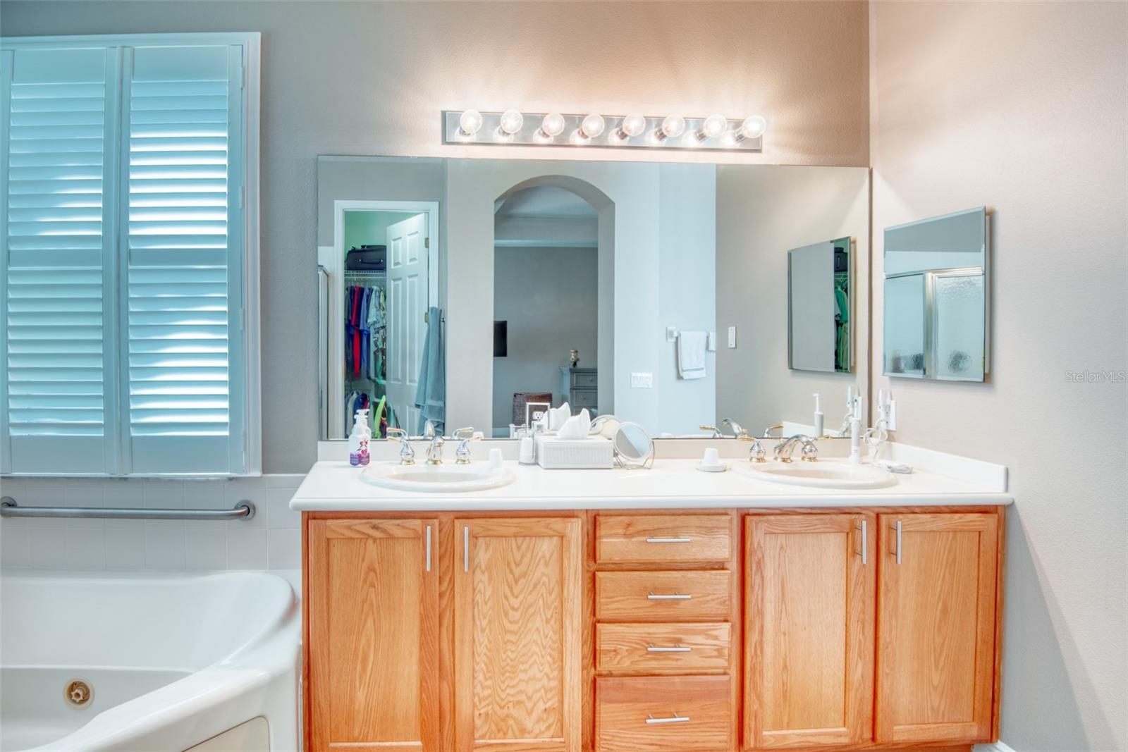 Image 27 of 56 For 729 Glendora Drive