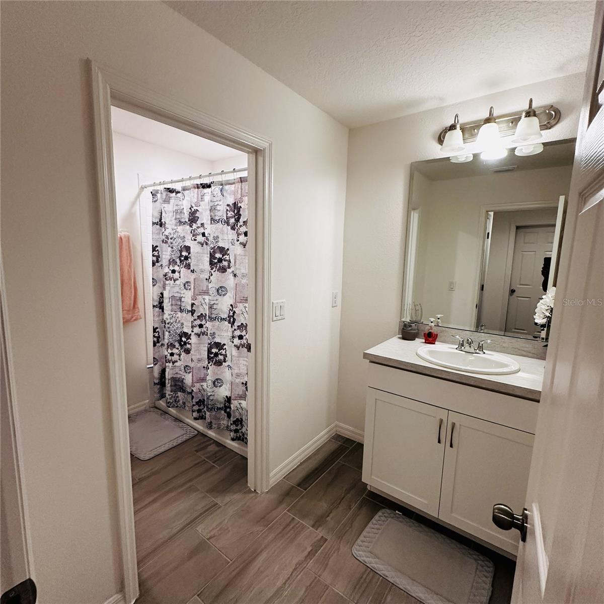 Image 18 of 29 For 1342 Blazing Star Lane