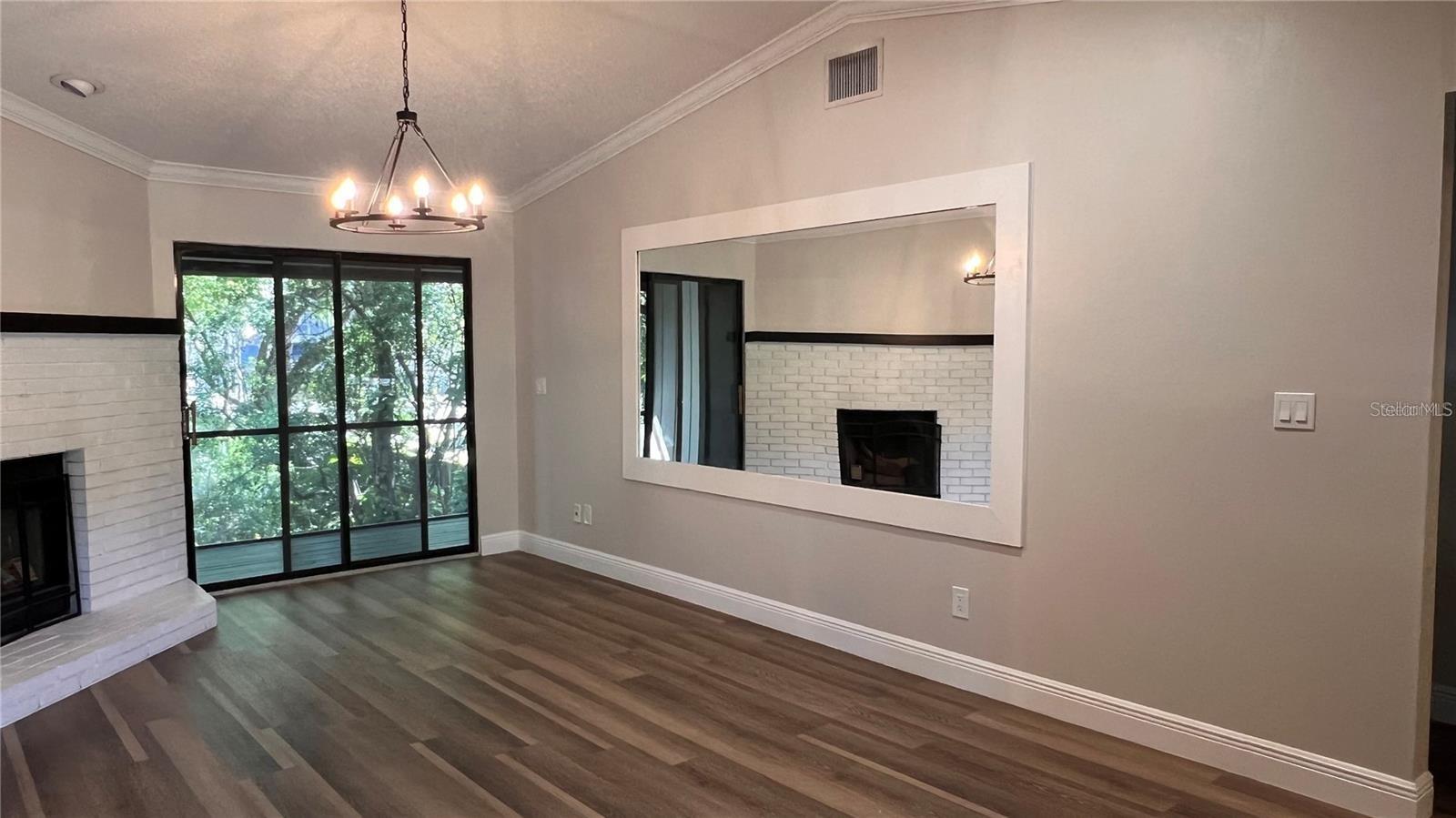 Image 10 of 37 For 1716 Foxhall Circle 1716