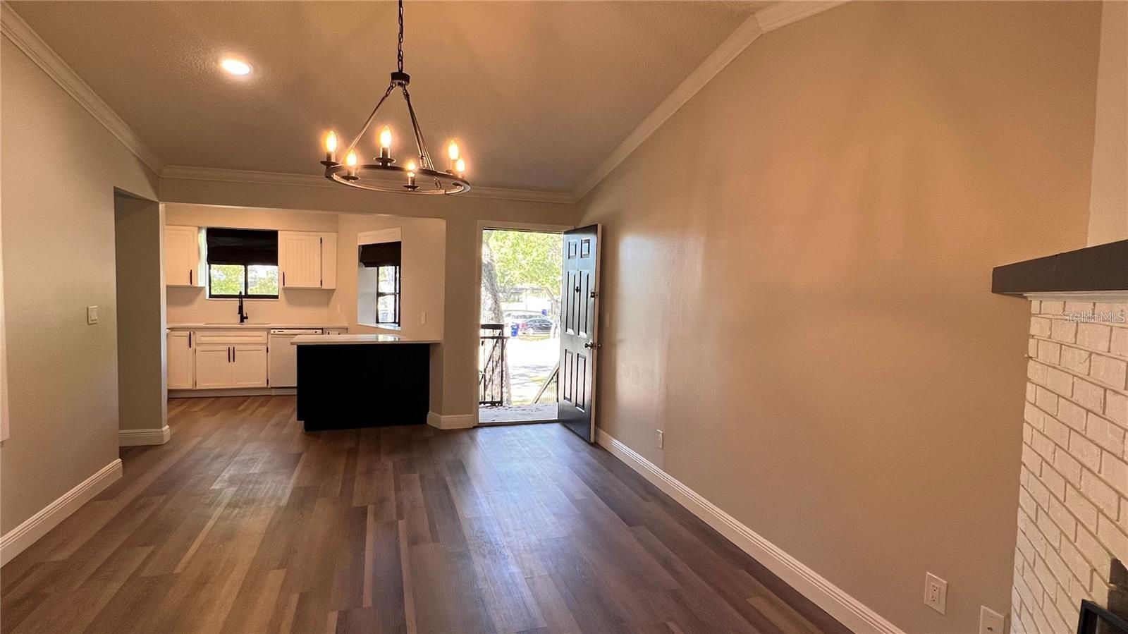 Image 13 of 37 For 1716 Foxhall Circle 1716