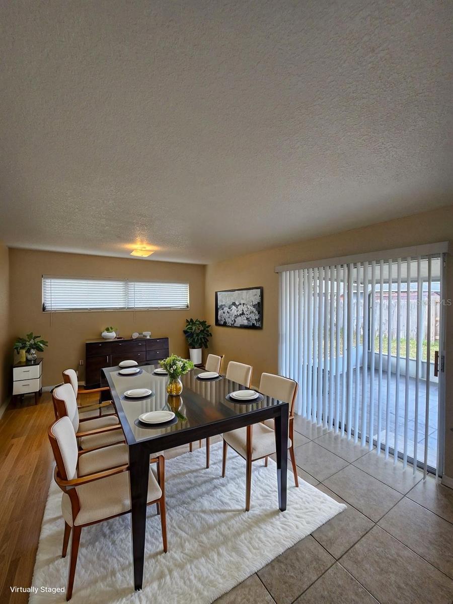 Image 4 of 28 For 942 Kings Post Road