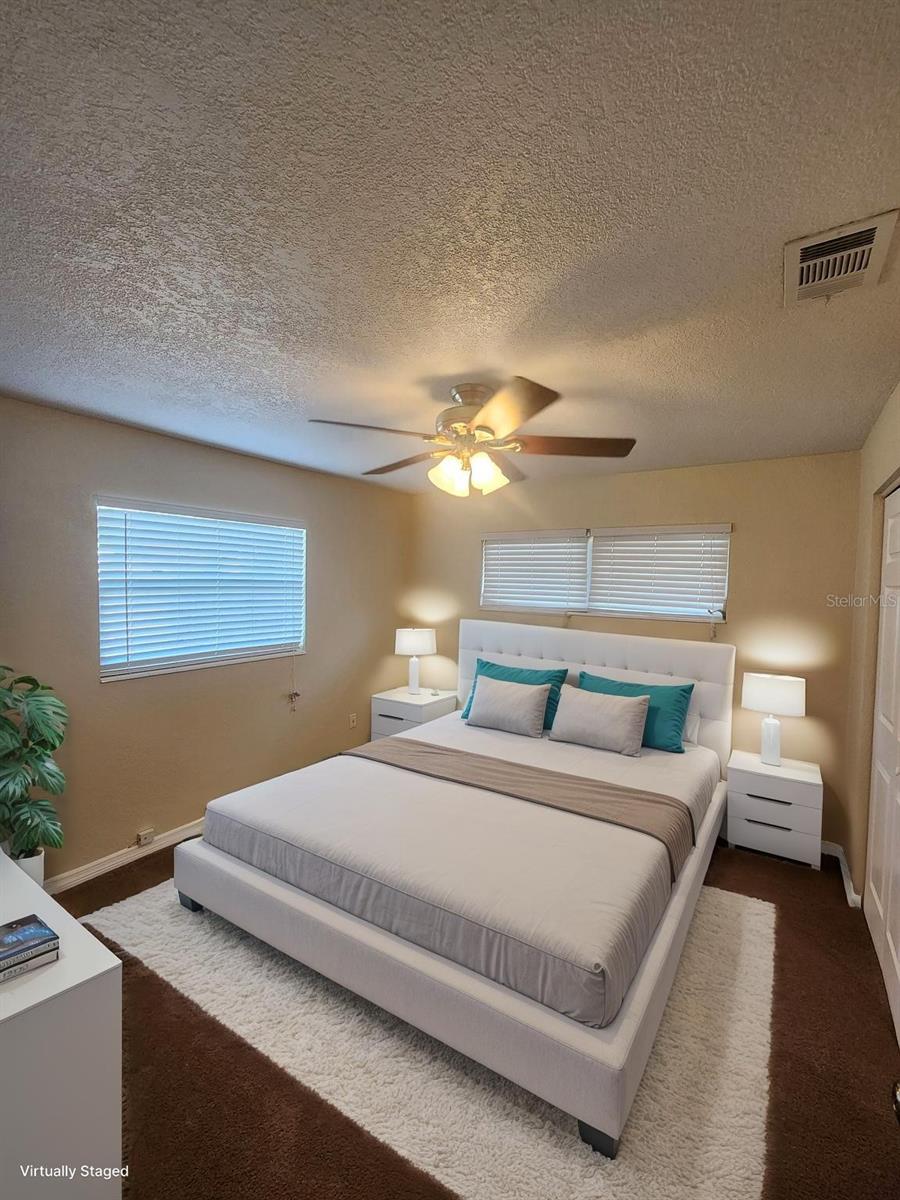 Image 8 of 28 For 942 Kings Post Road