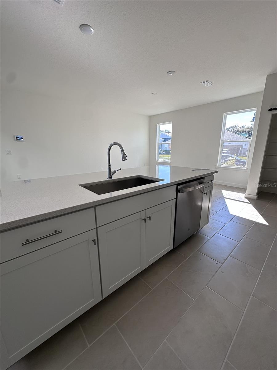 Image 18 of 63 For 2059 Iorio Street