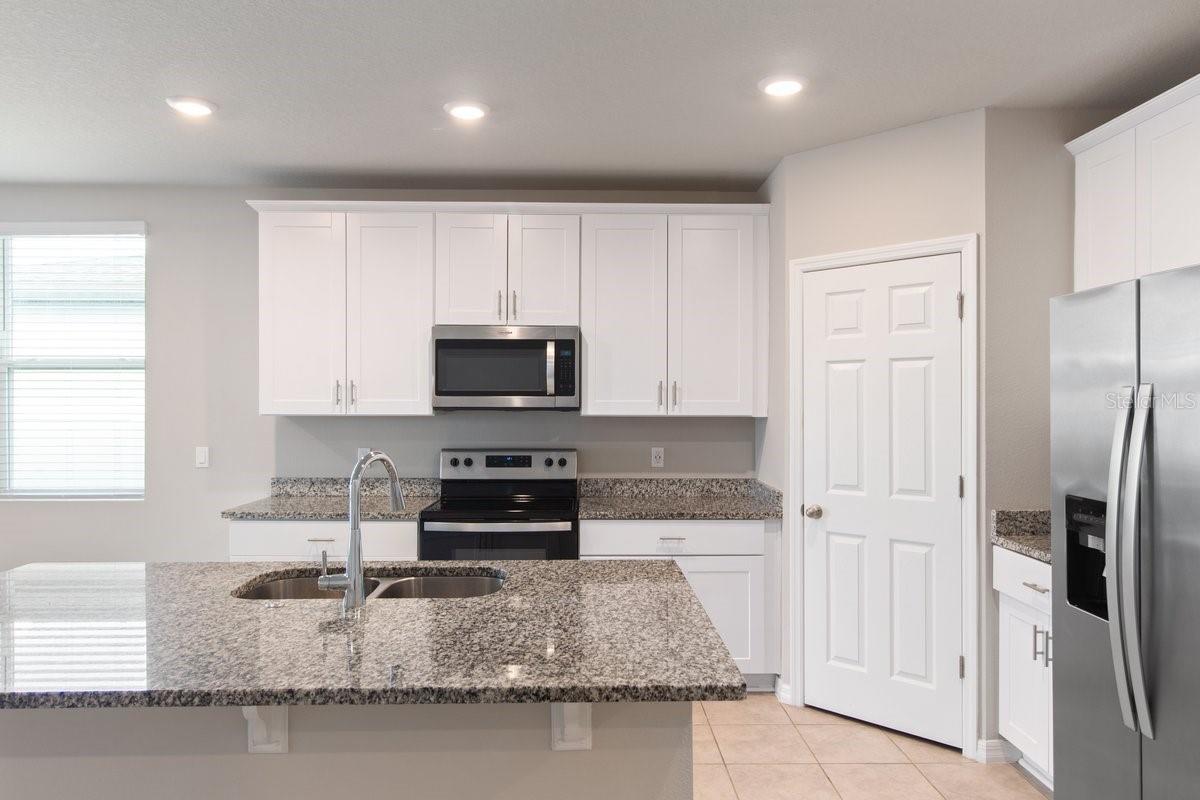 Image 15 of 27 For 280 Towns Circle