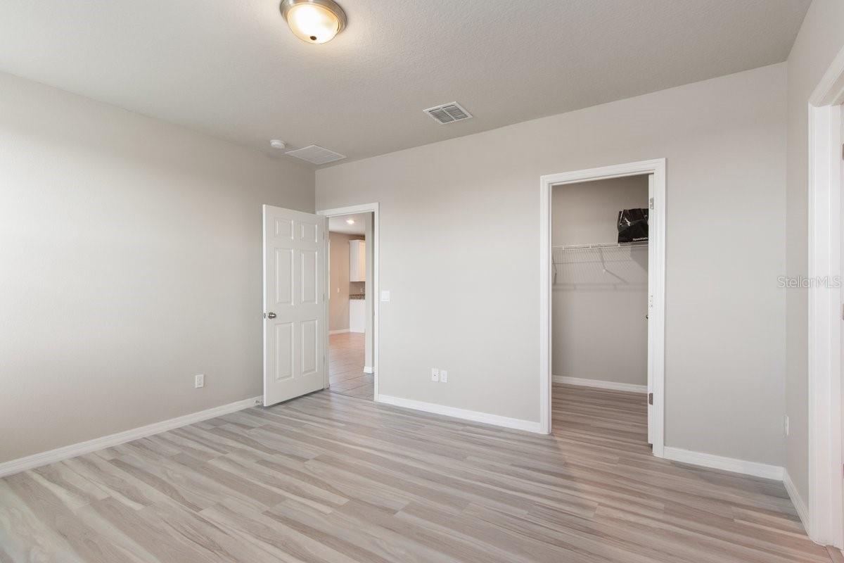 Image 23 of 27 For 280 Towns Circle