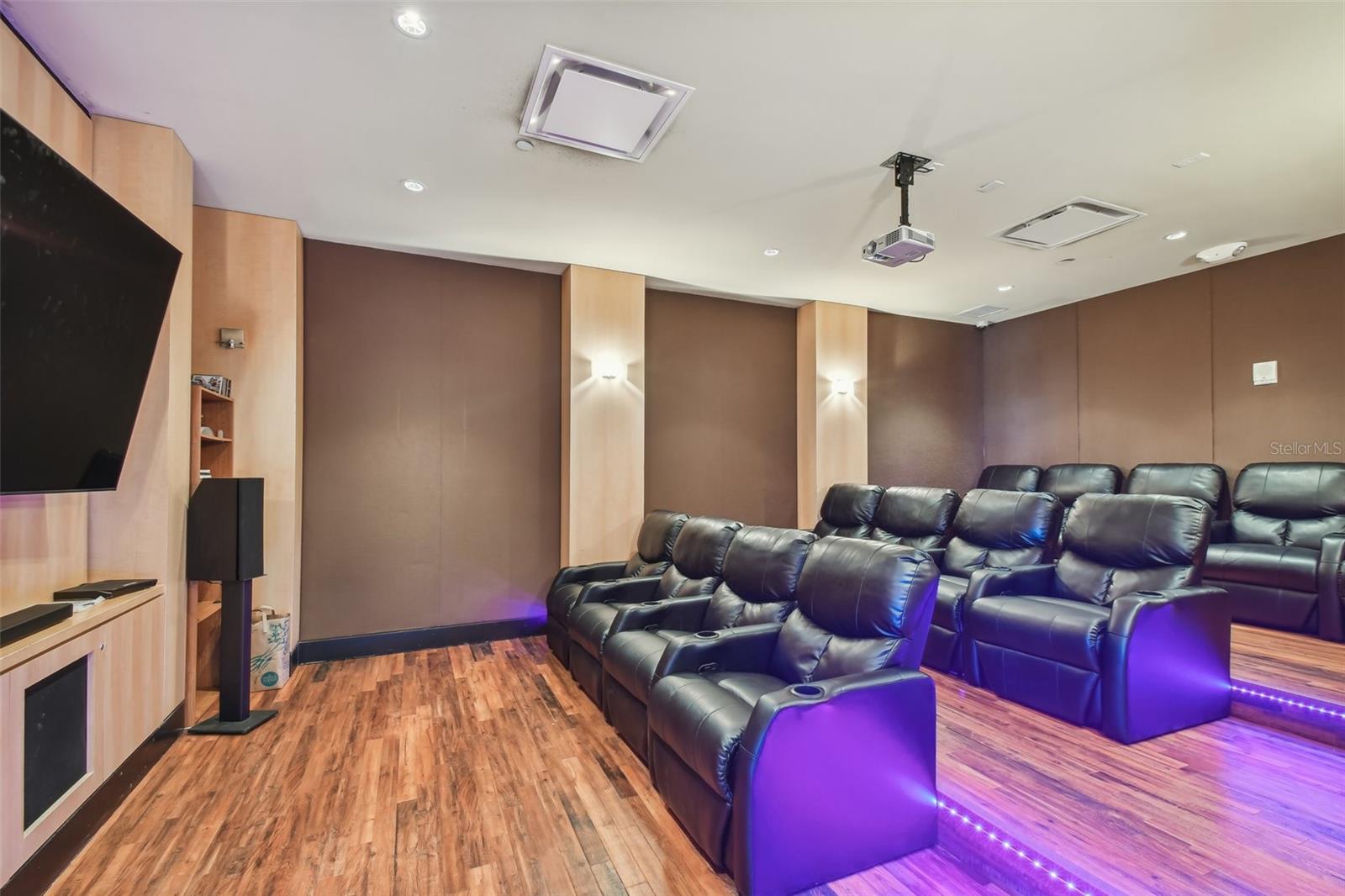 Image 43 of 62 For 880 Mandalay Avenue C501