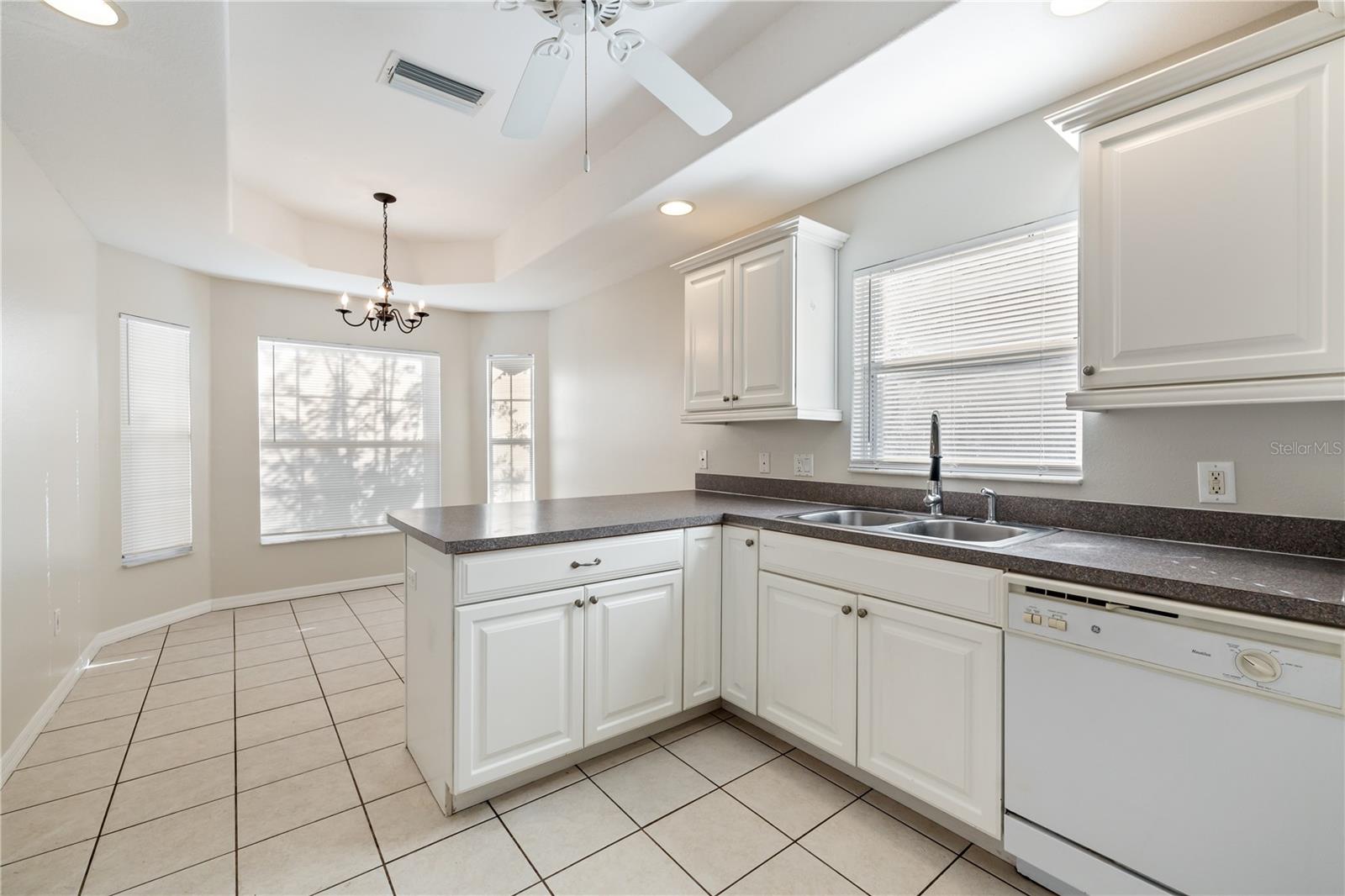 Image 13 of 39 For 3865 Osprey Pointe Circle